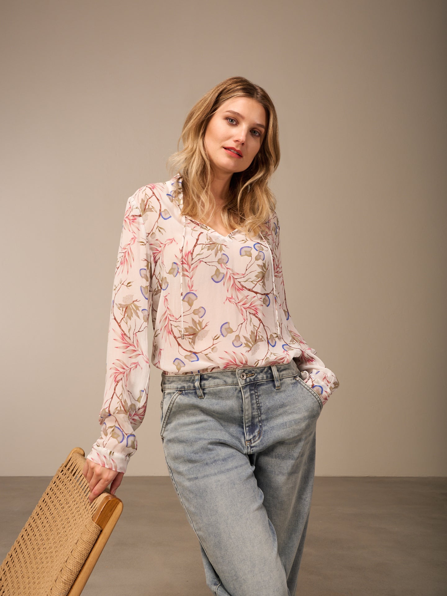 Bluse mit Stehkragen