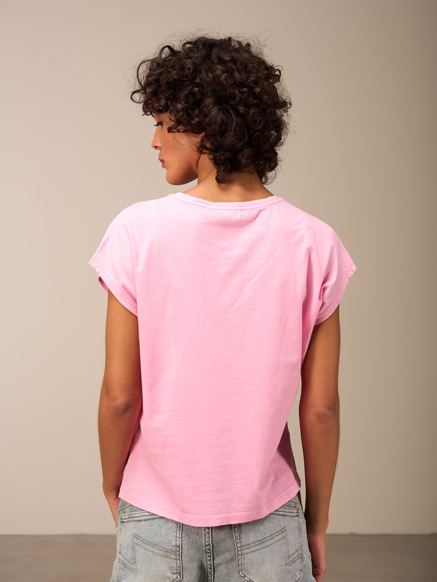 T-shirt à manches coupées raccourcies