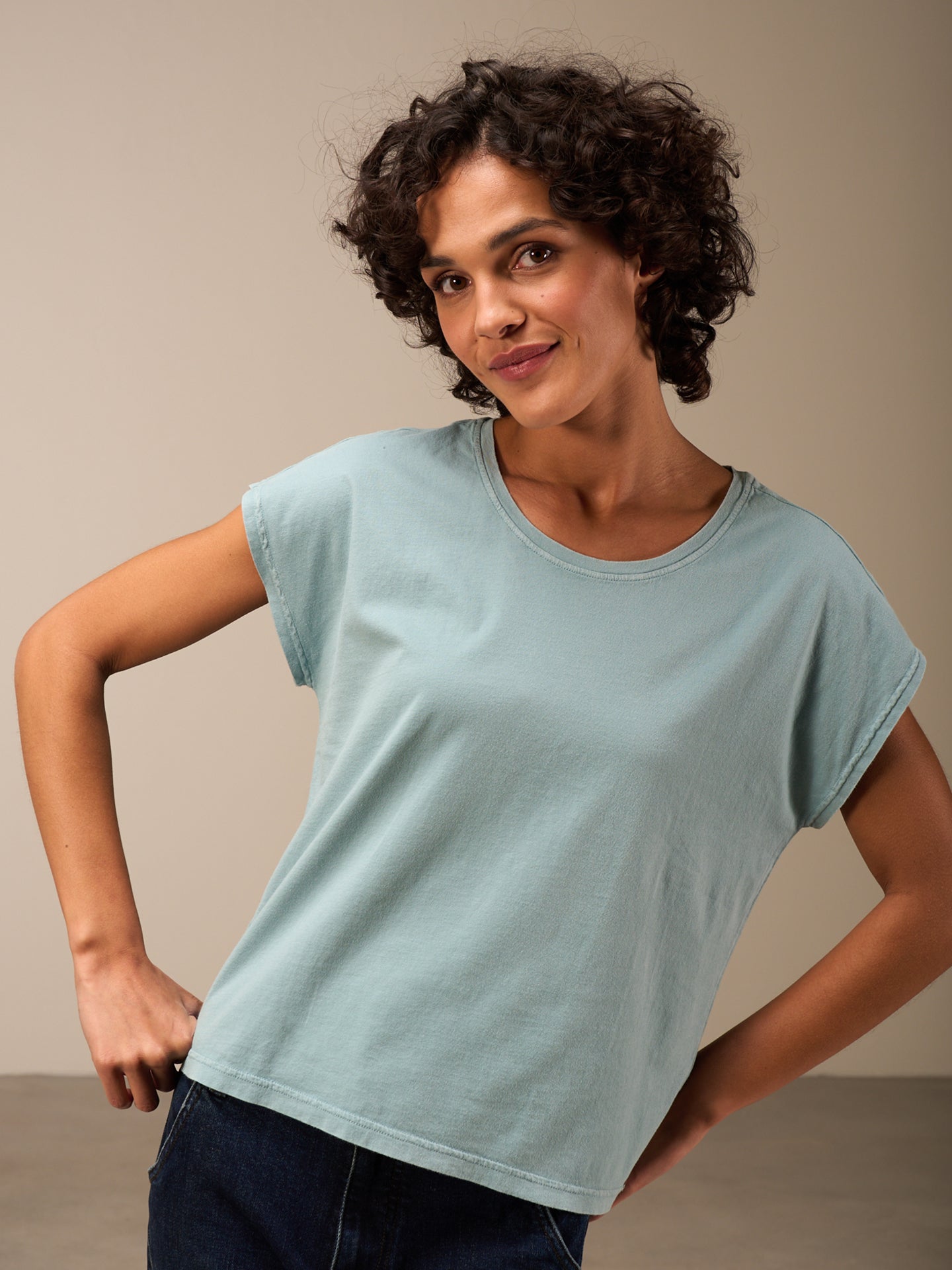 T-shirt à manches coupées raccourcies