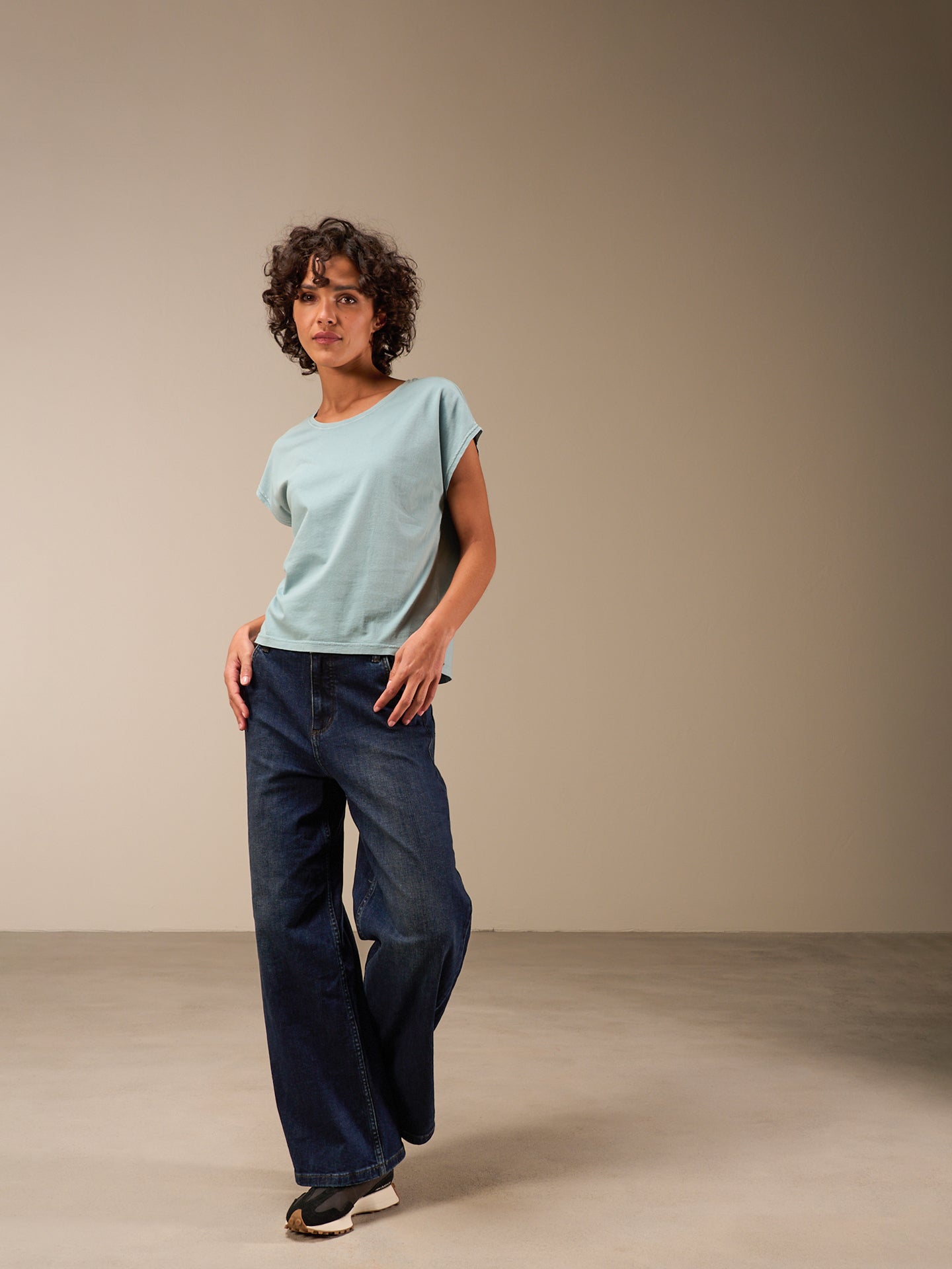 T-shirt à manches coupées raccourcies