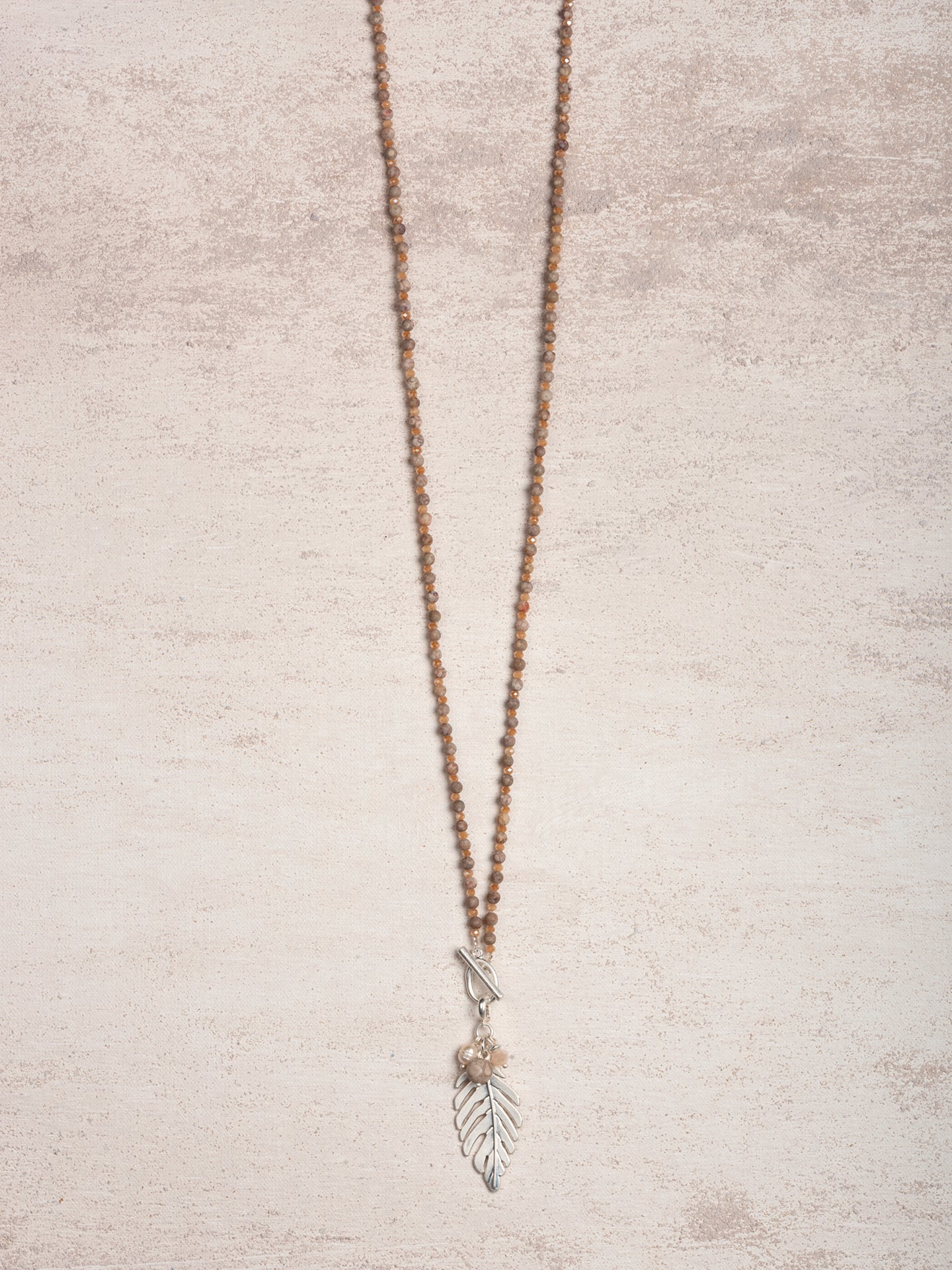 collier avec pendentif
