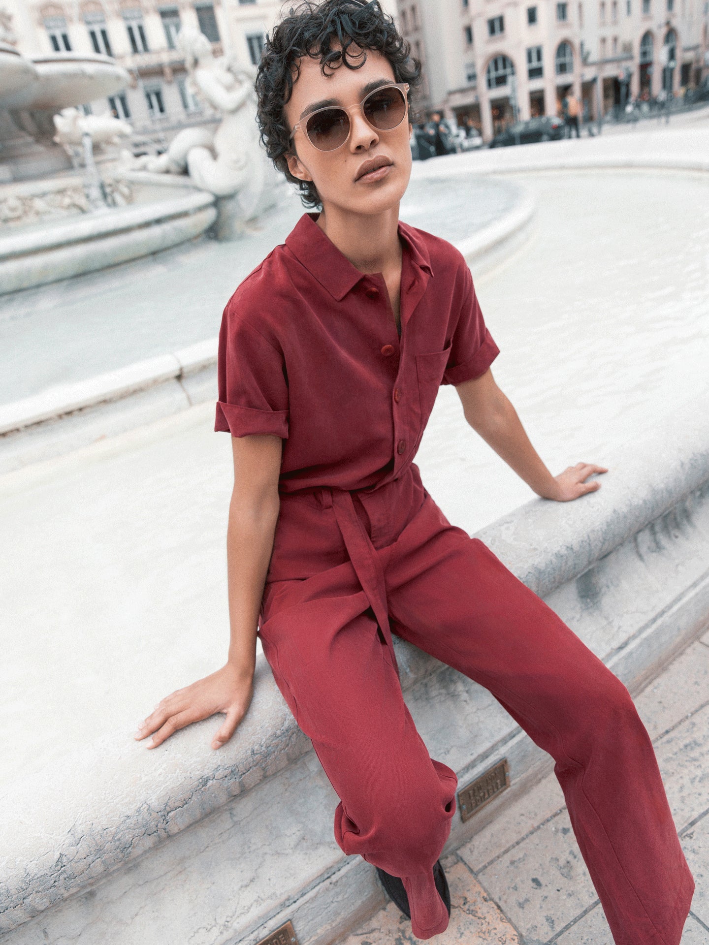 Jumpsuit mit Gürtel