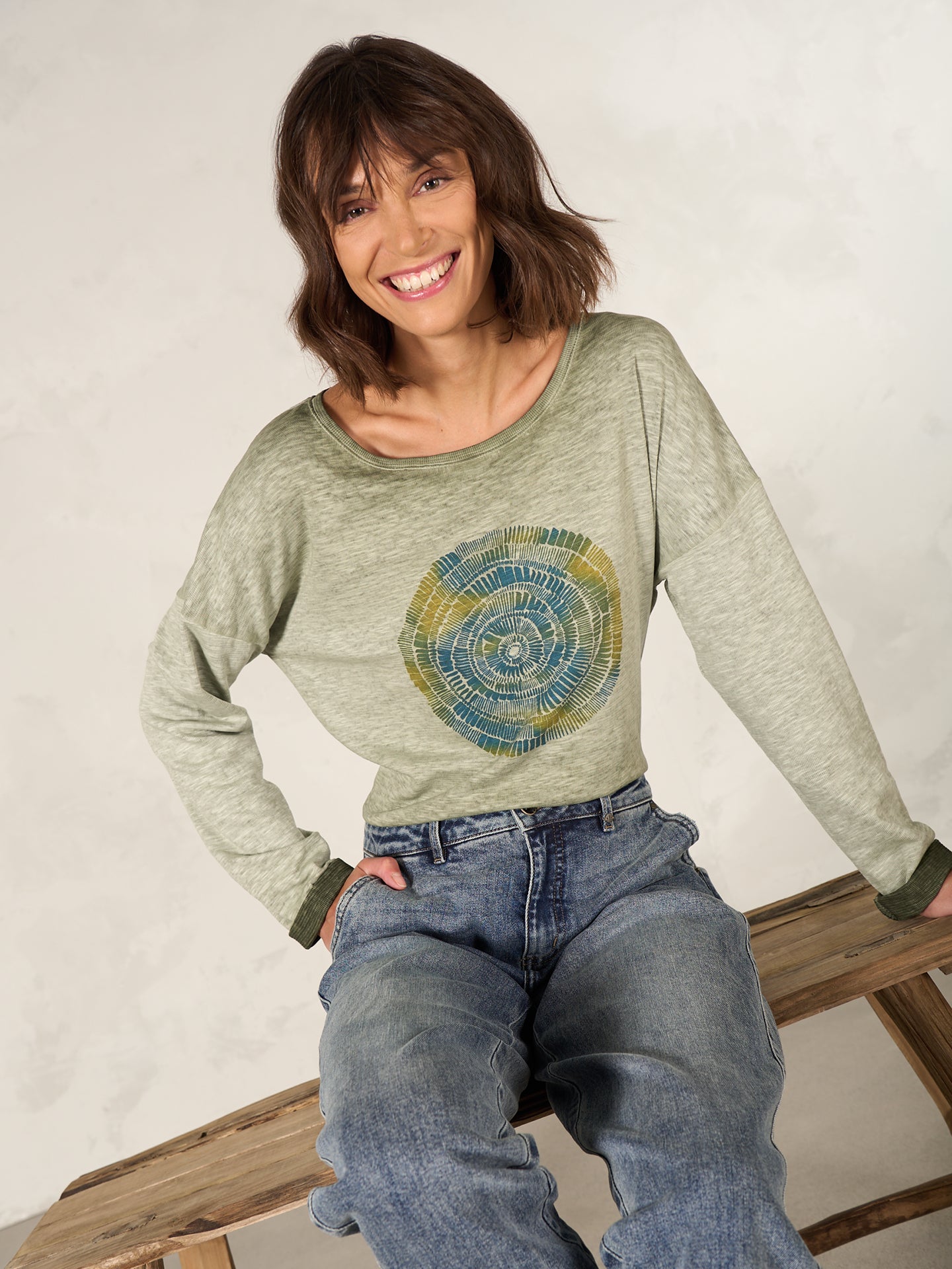 Long-sleeved shirt