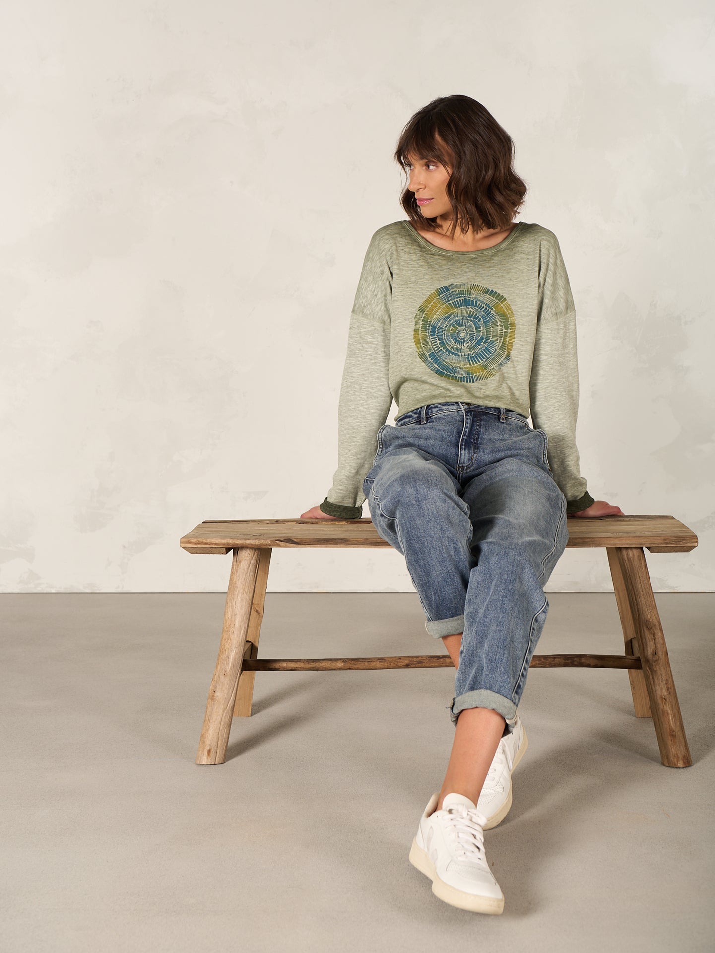 Long-sleeved shirt