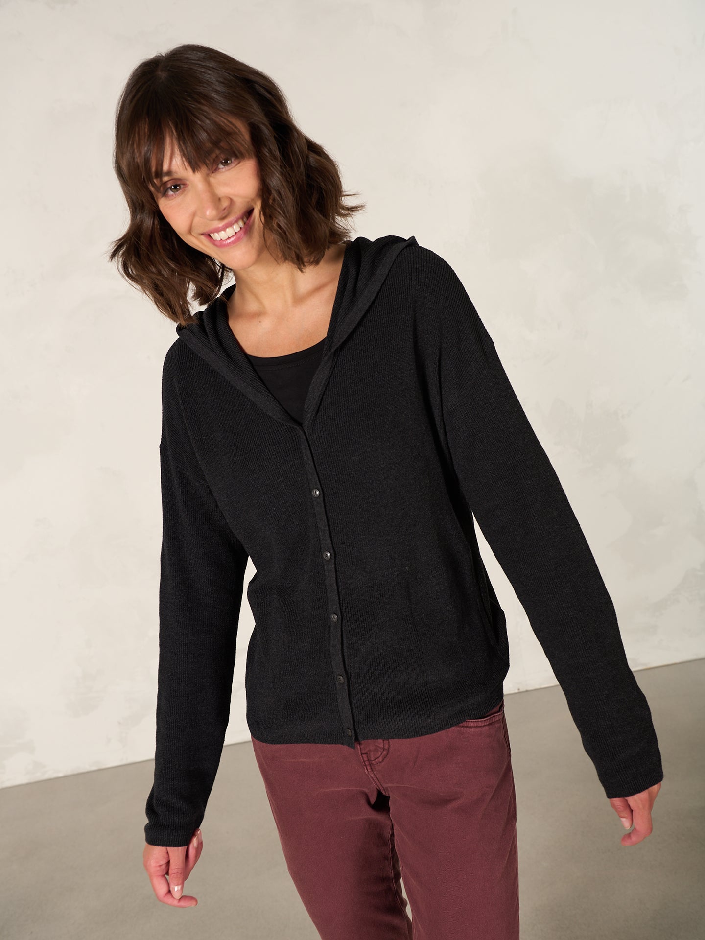 Strickjacke mit Kapuze