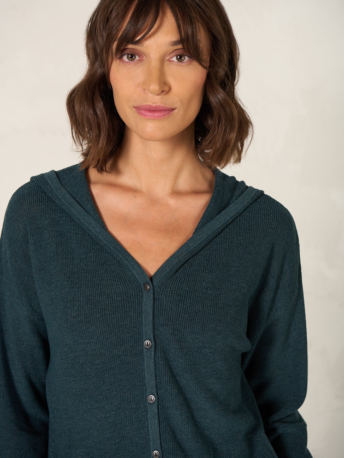 Strickjacke mit Kapuze