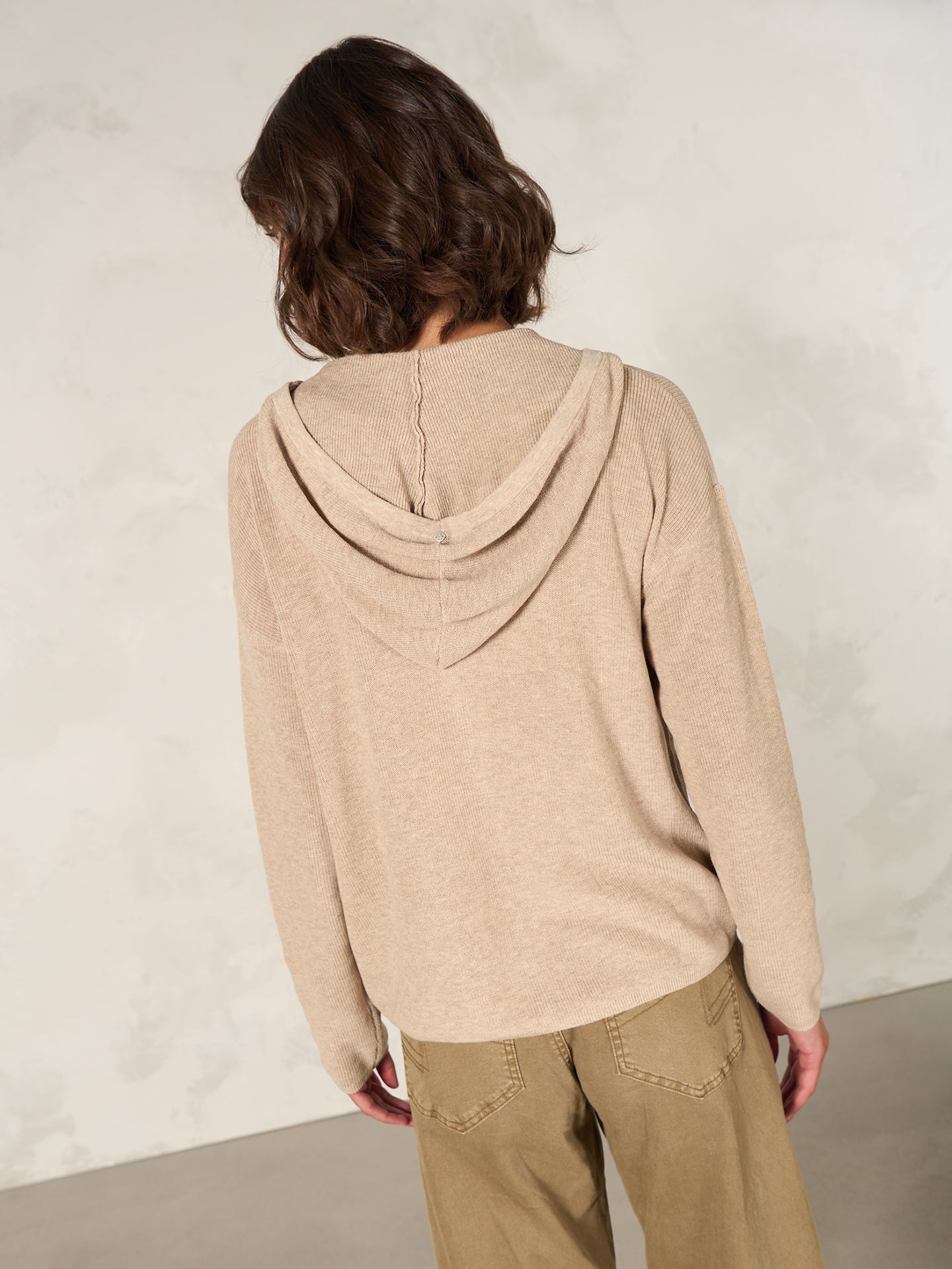 Strickjacke mit Kapuze