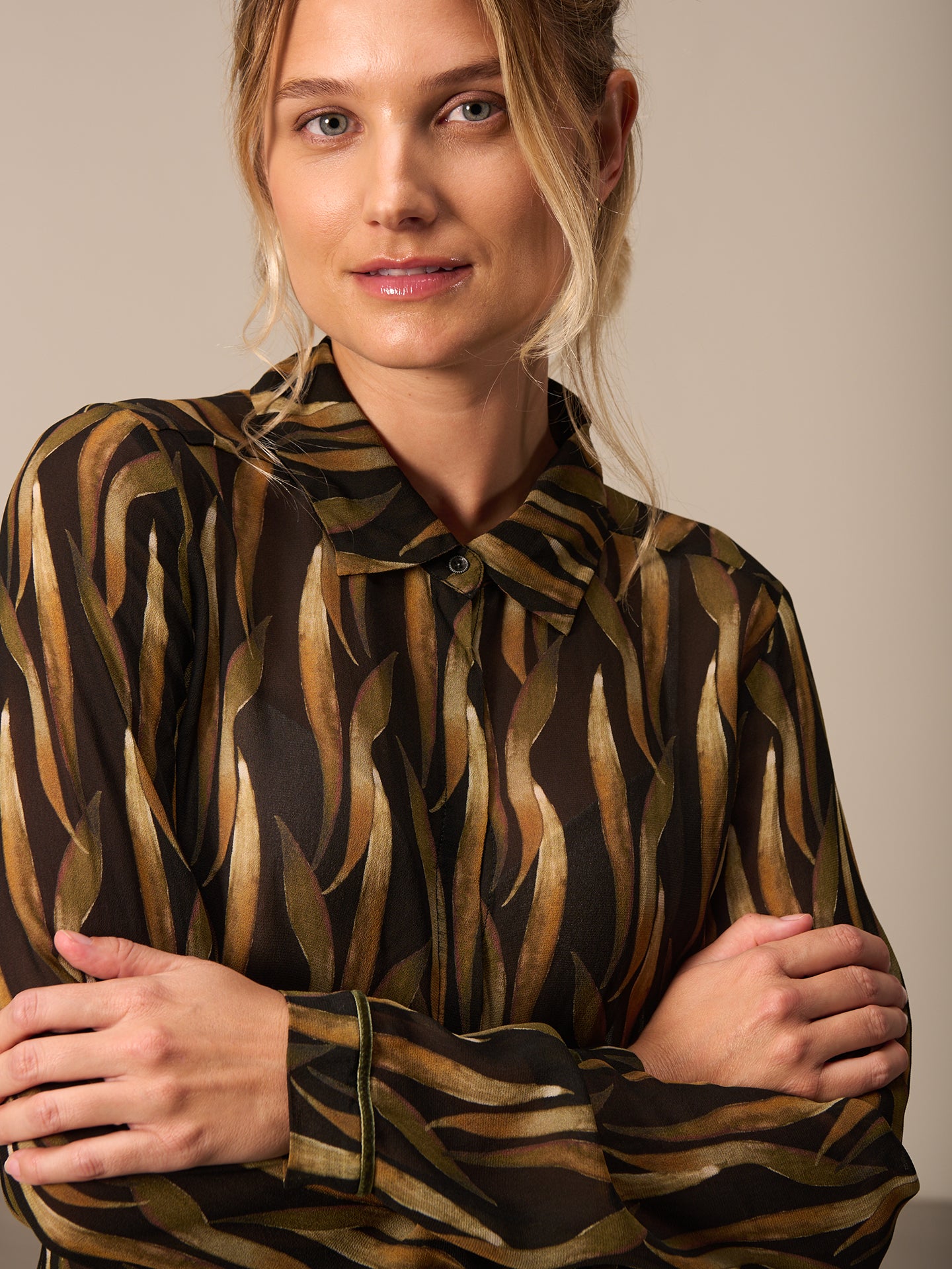 Blouse with button placket