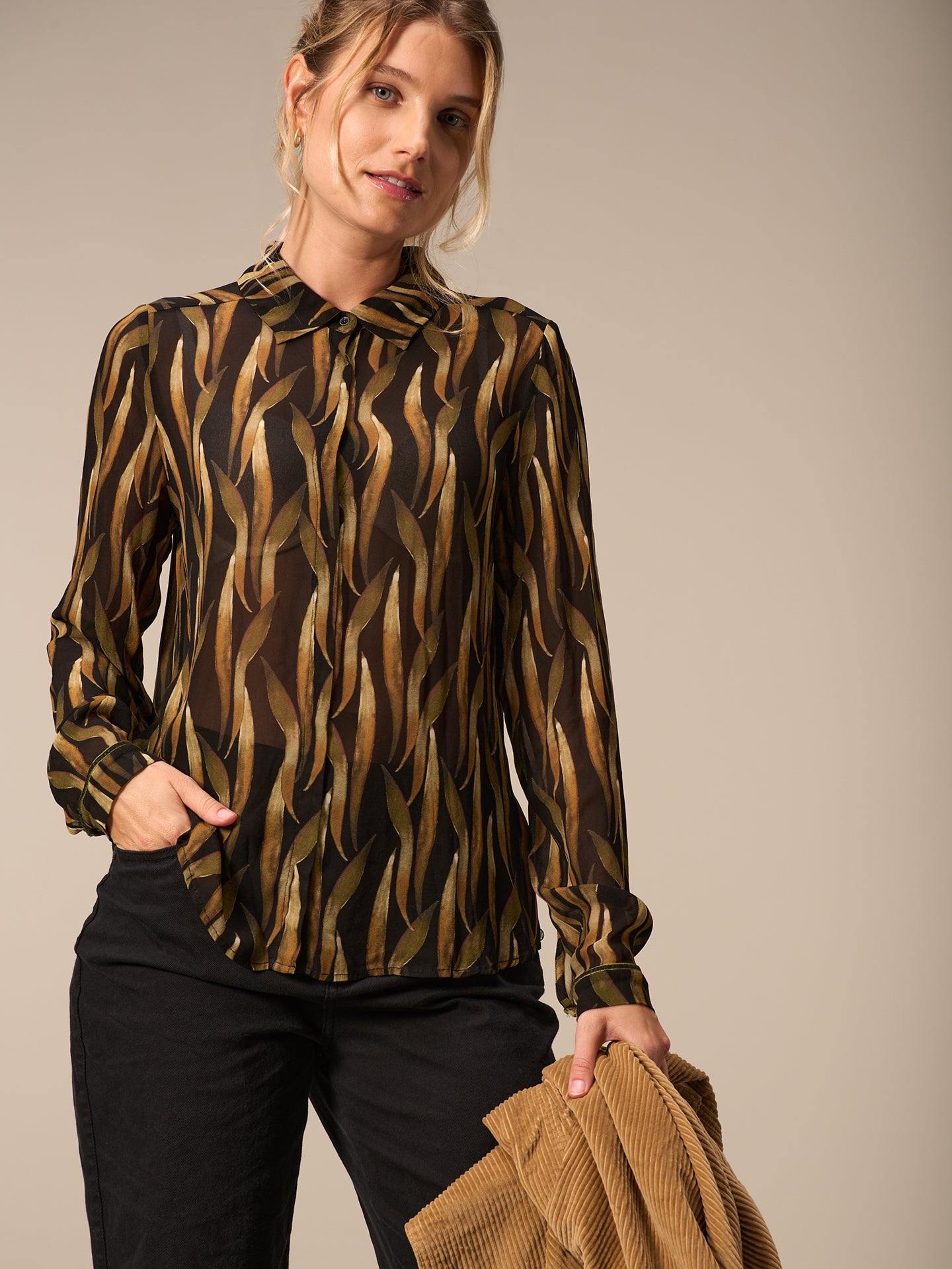 Blouse with button placket