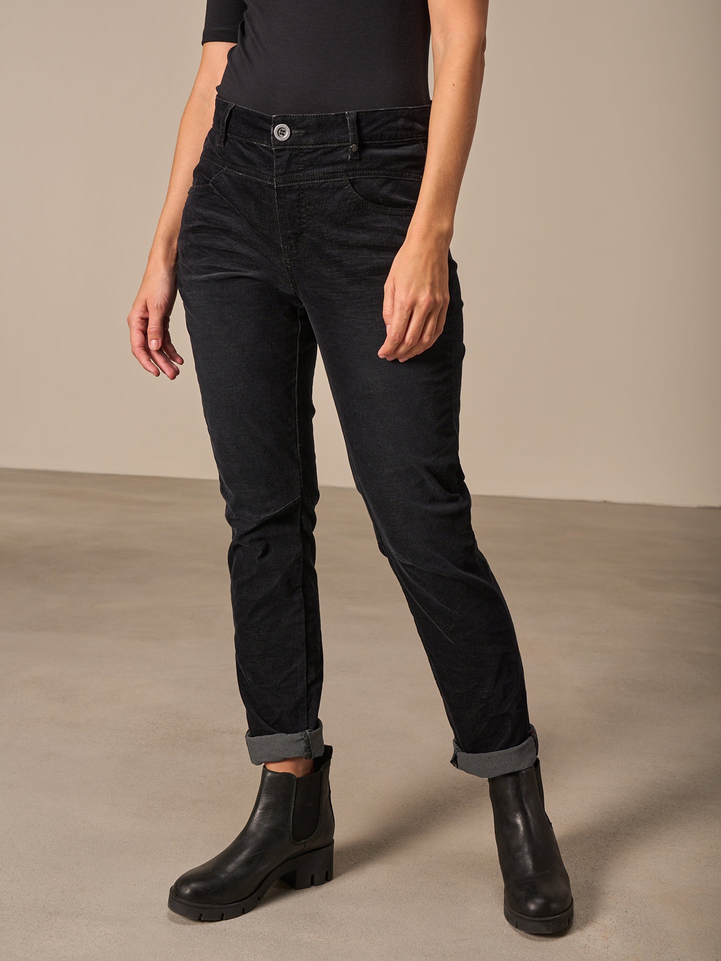 pantalon tapered