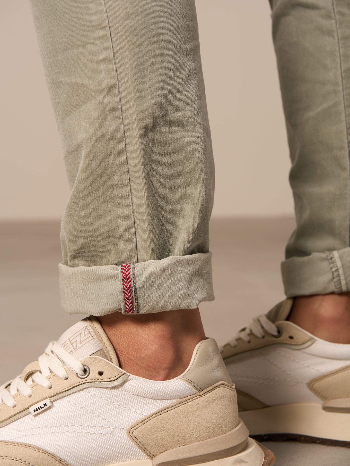pantalon tapered