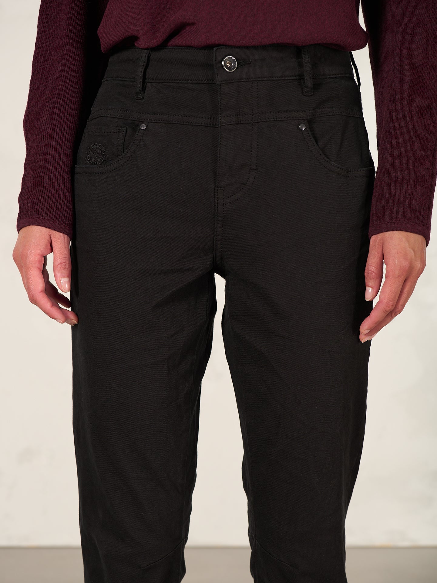 Tapered pants