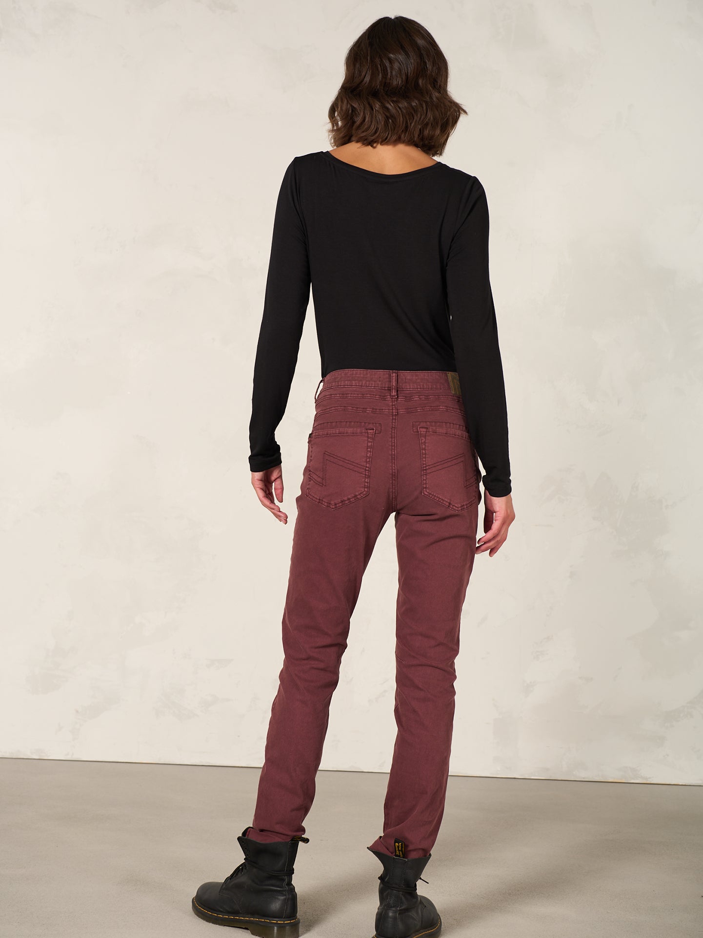 Tapered pants