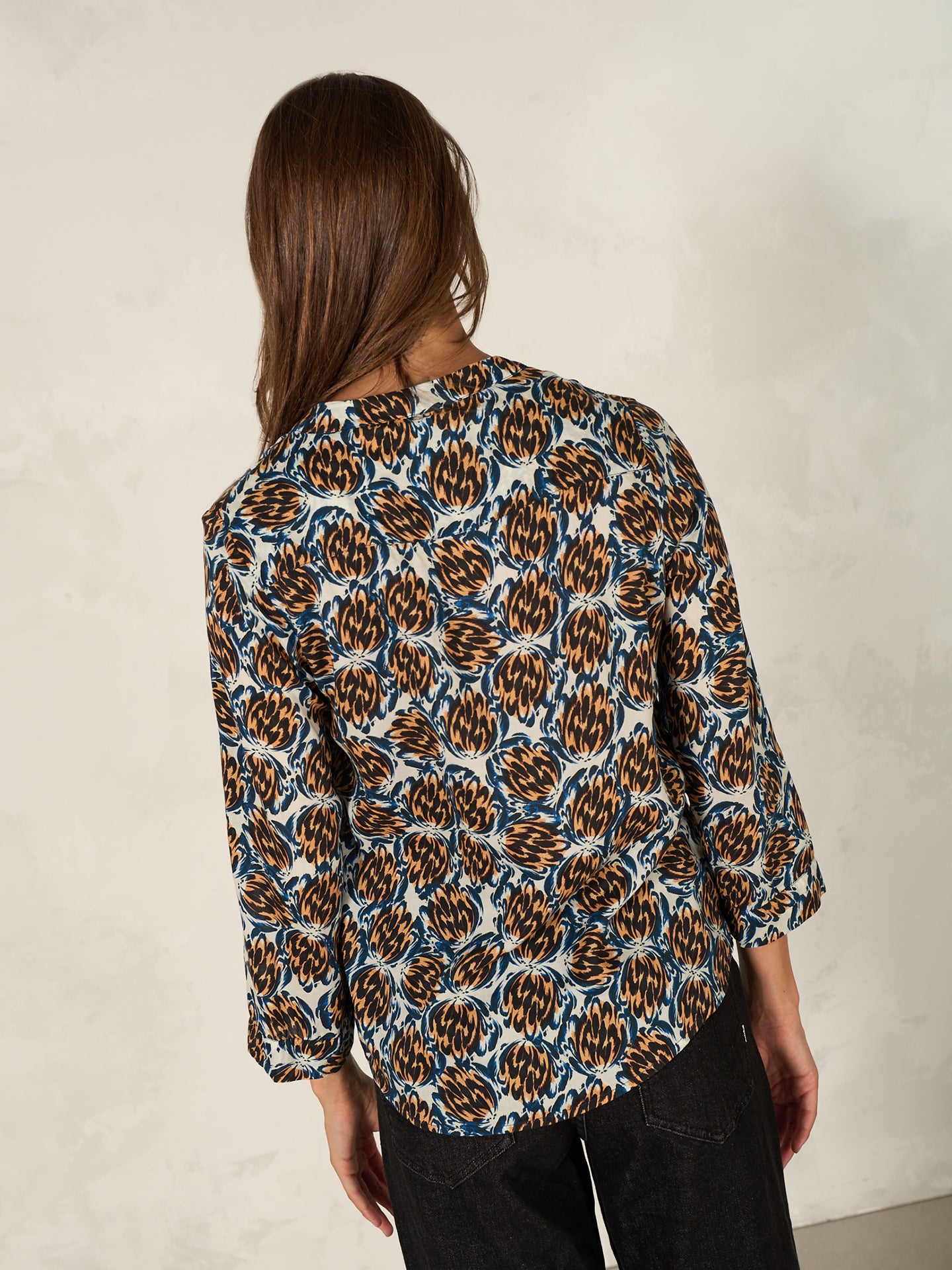 Bluse mit V-Ausschnitt