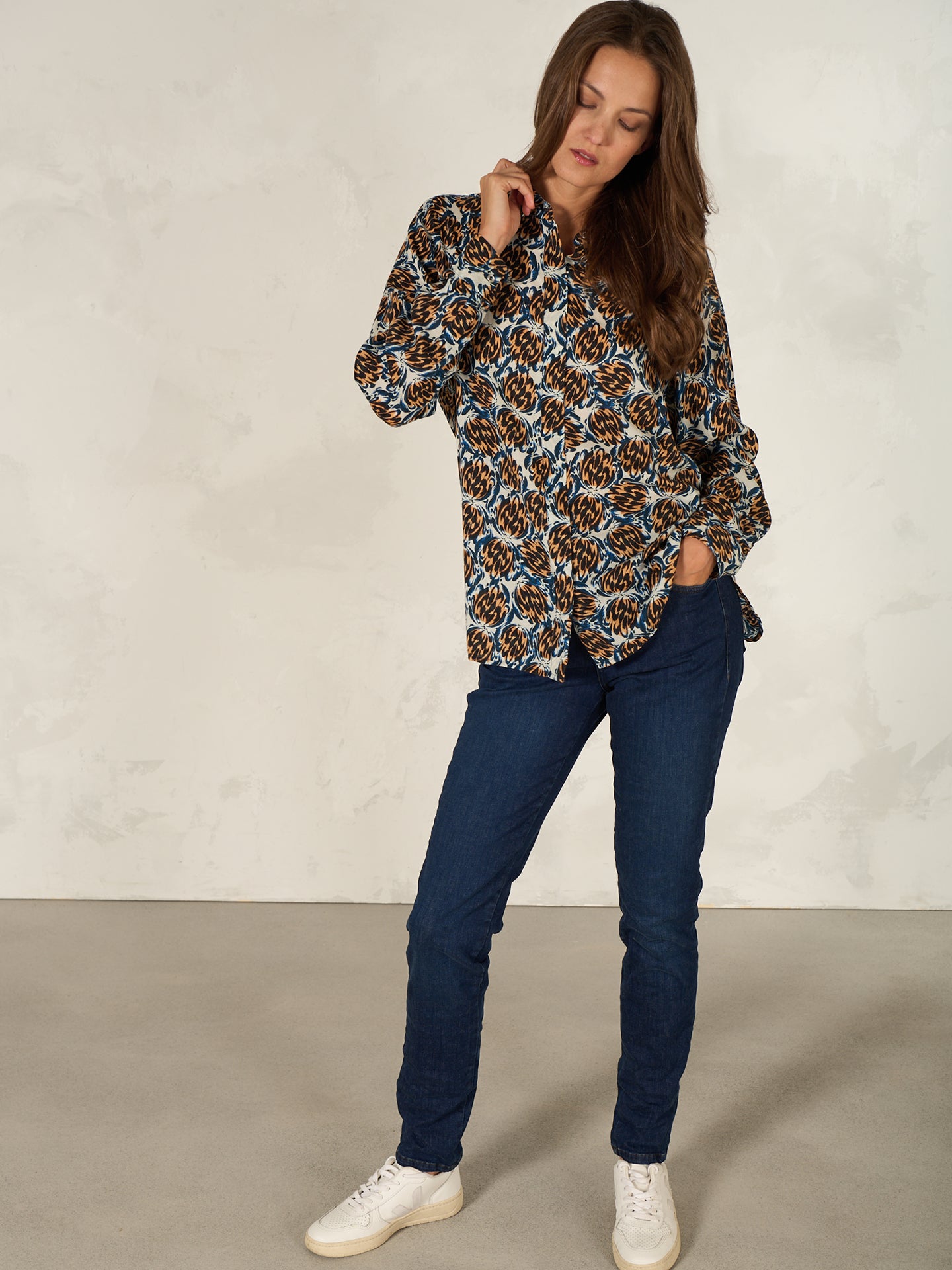 Blouse with button placket