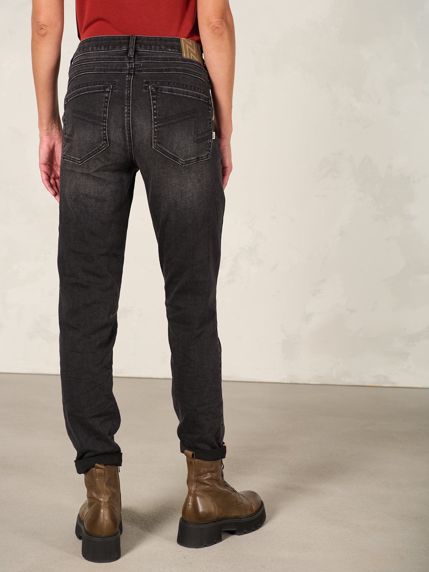 Pantaloni affusolati