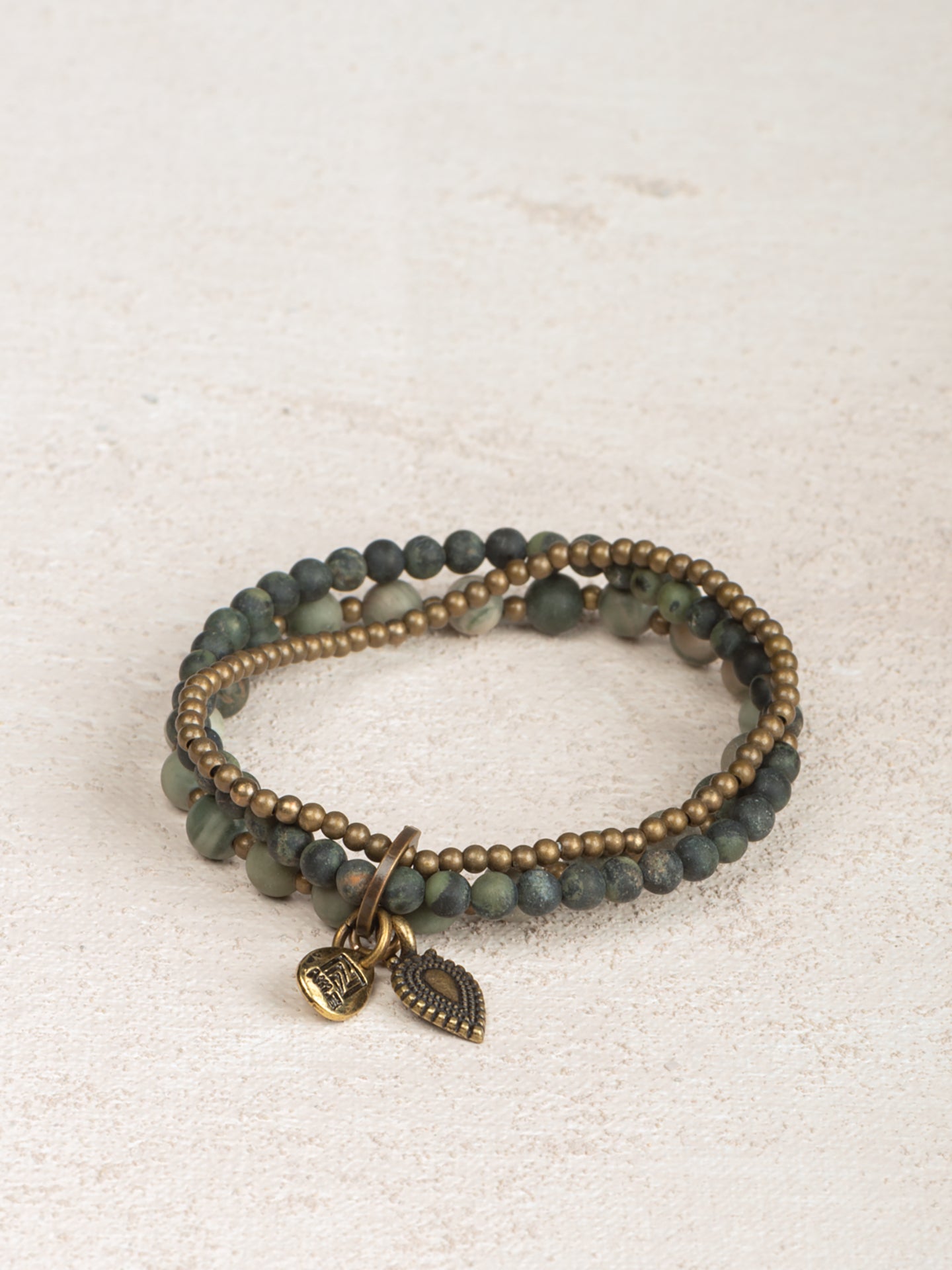 bracelet avec pendentif