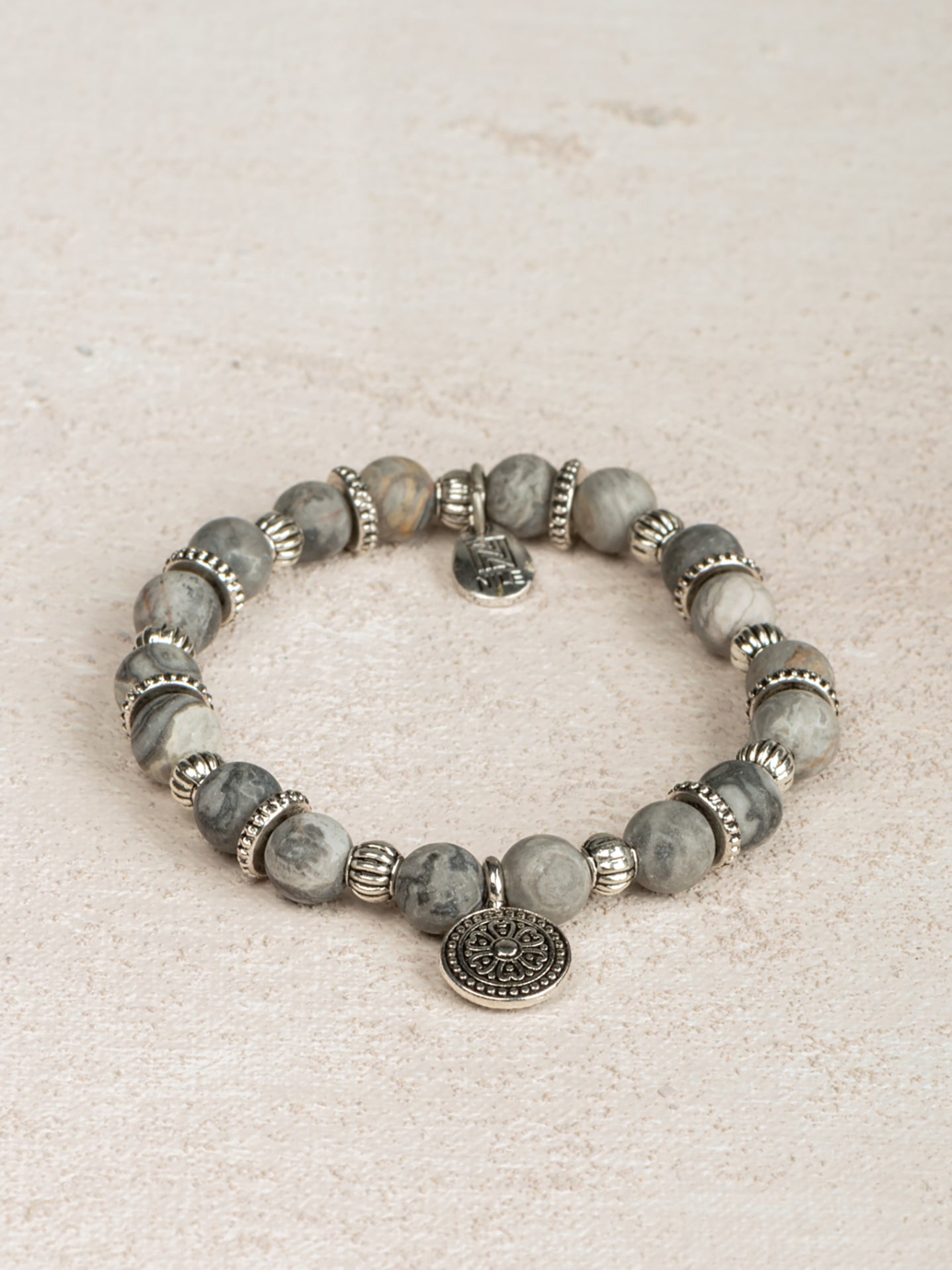 bracelet avec pendentif