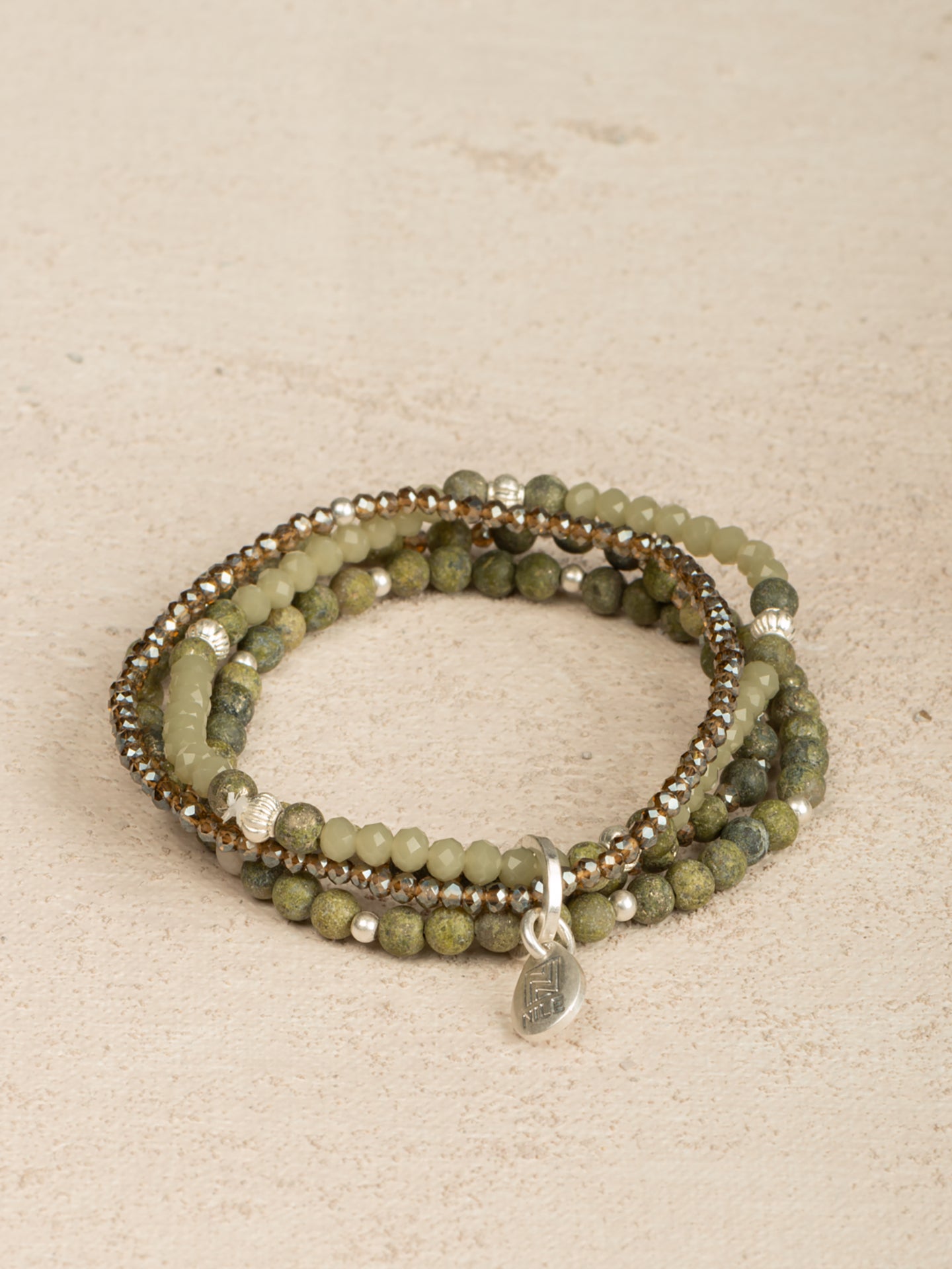 Bracelet with pendant