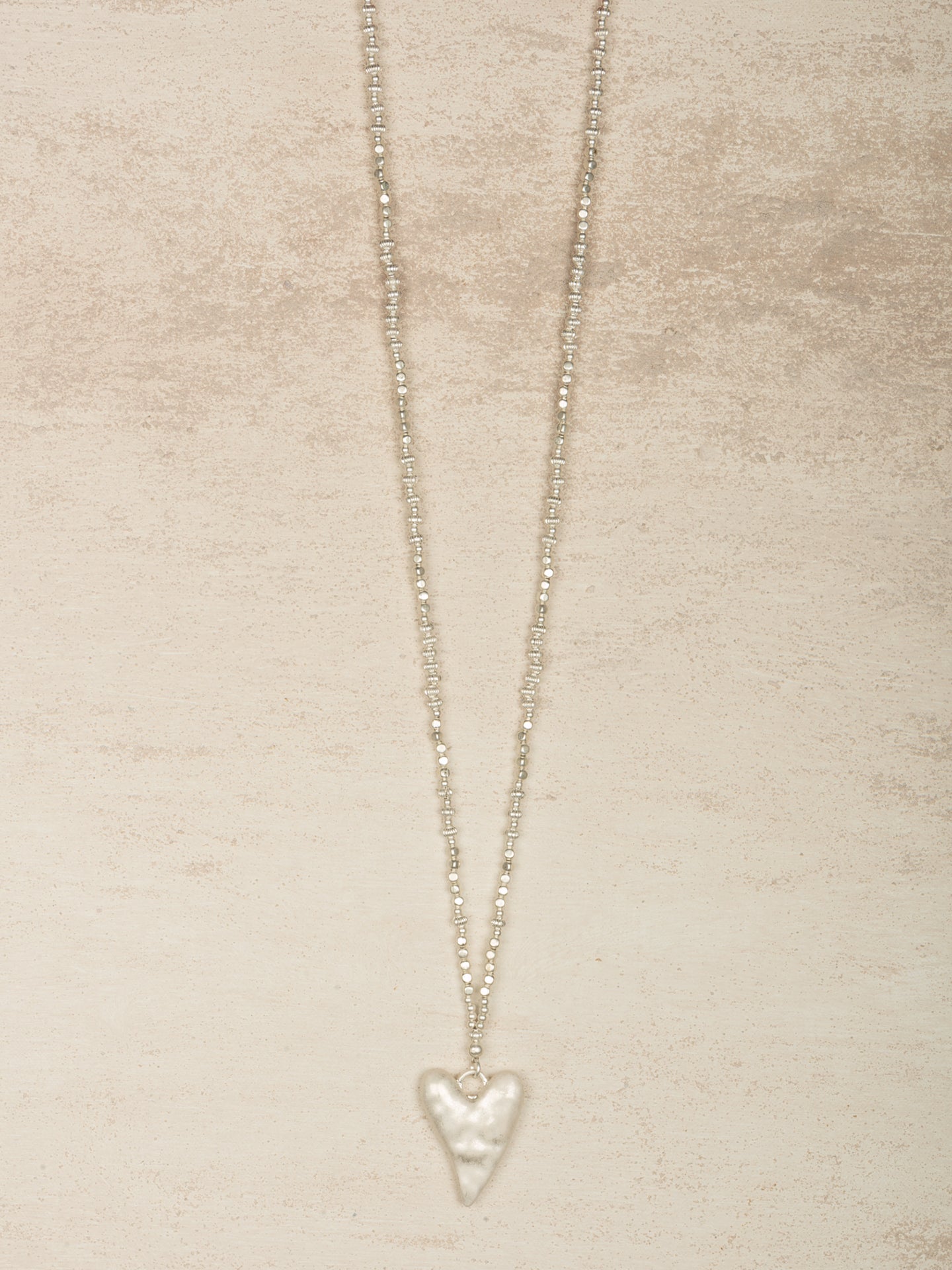 collier avec pendentif