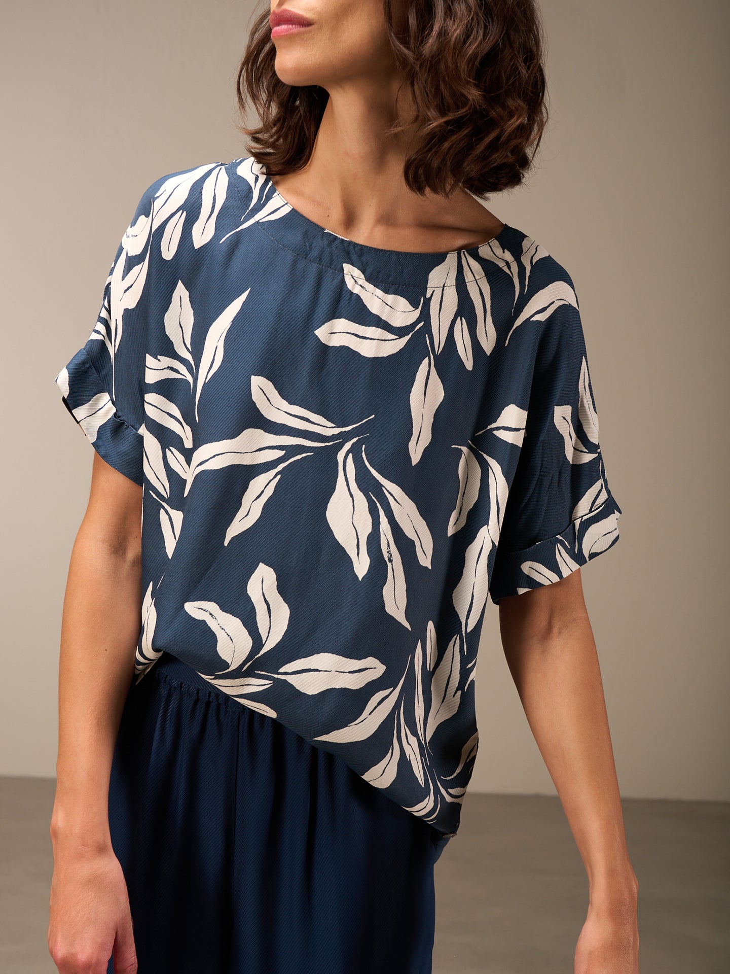 Round-neck blouse