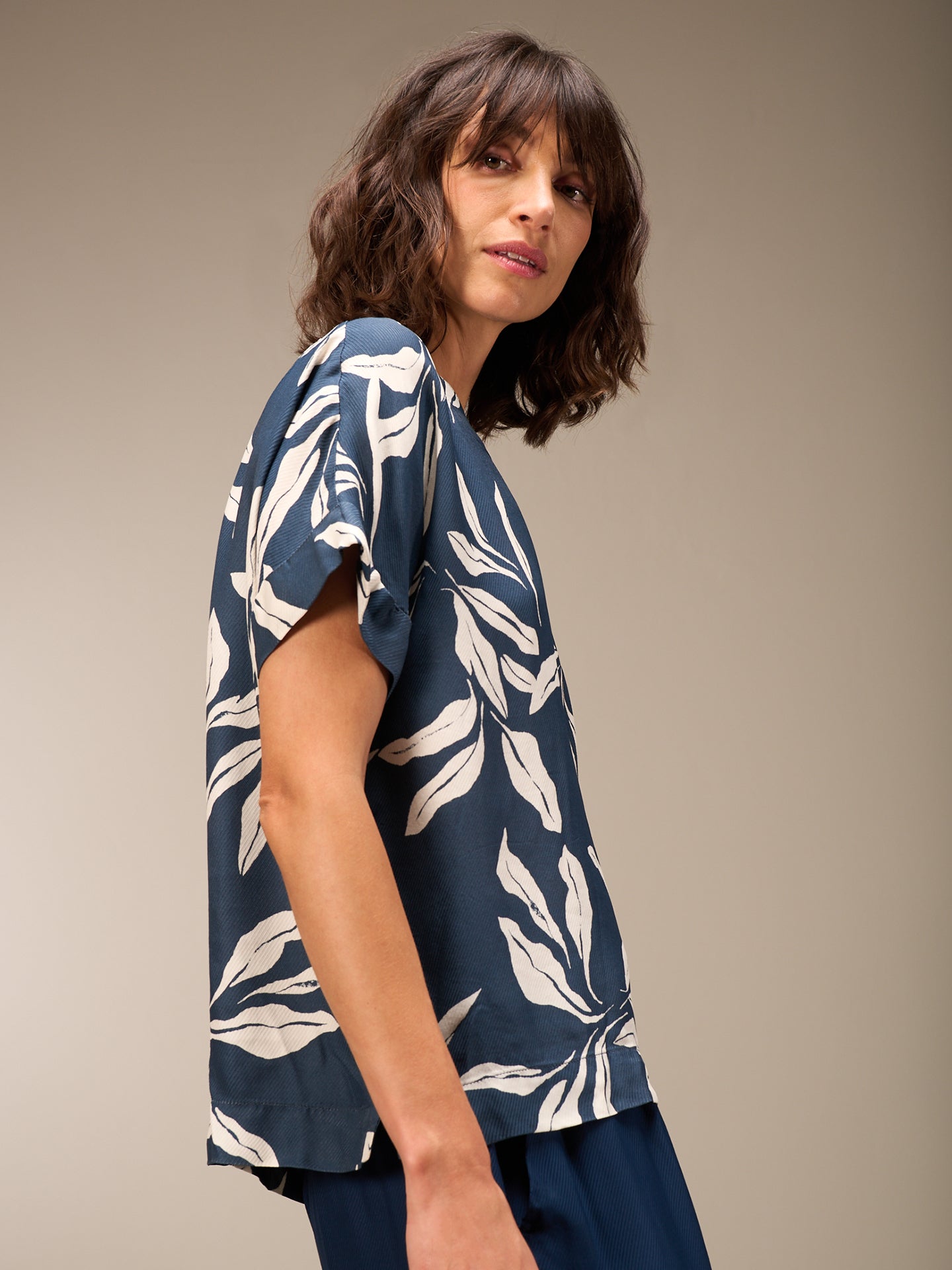 Round-neck blouse