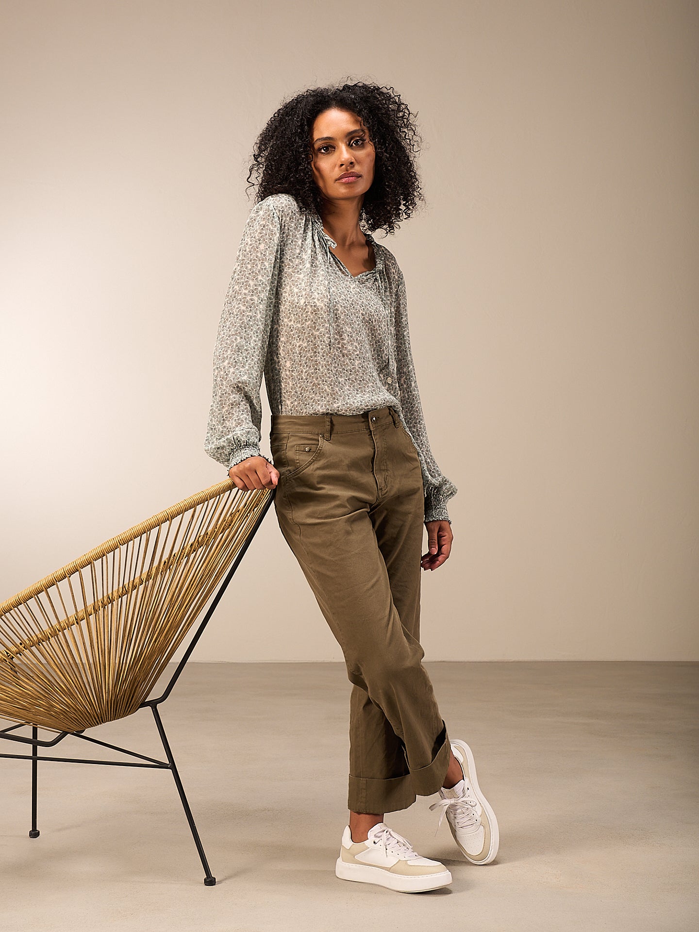 blouse avec détails à volants