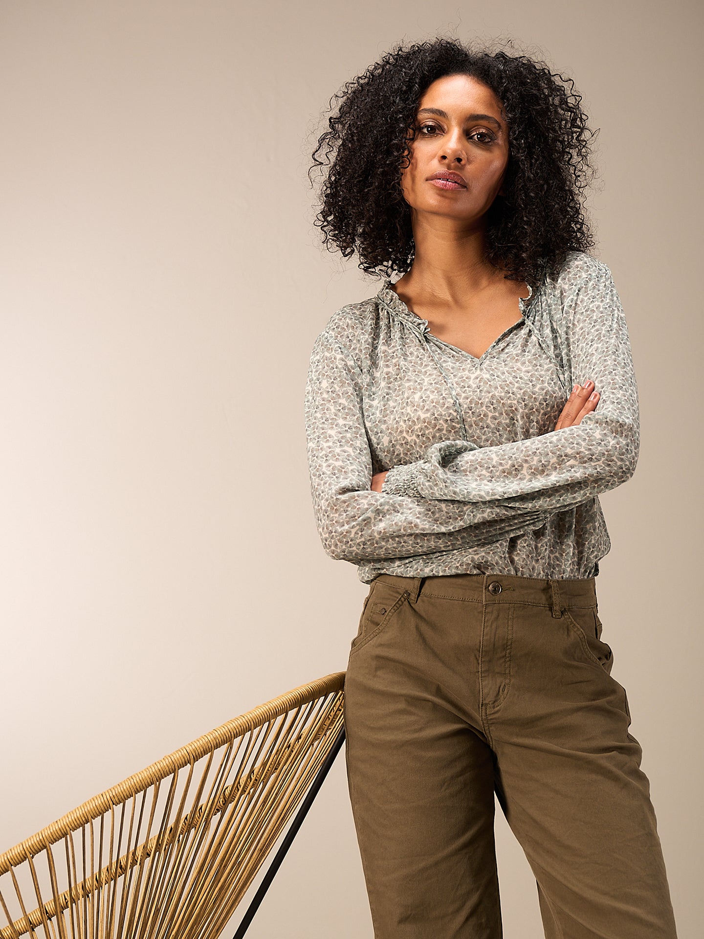 blouse avec détails à volants