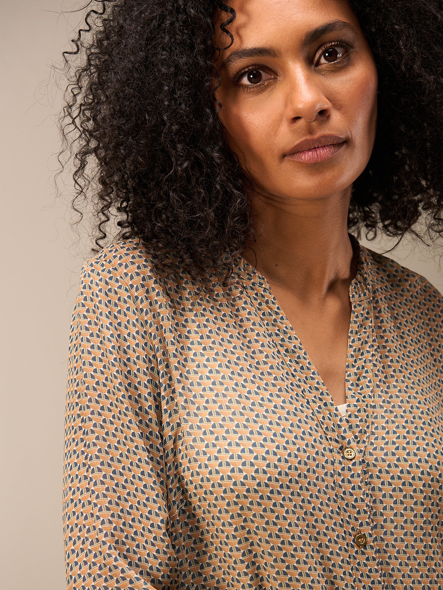 Kleid mit Volant