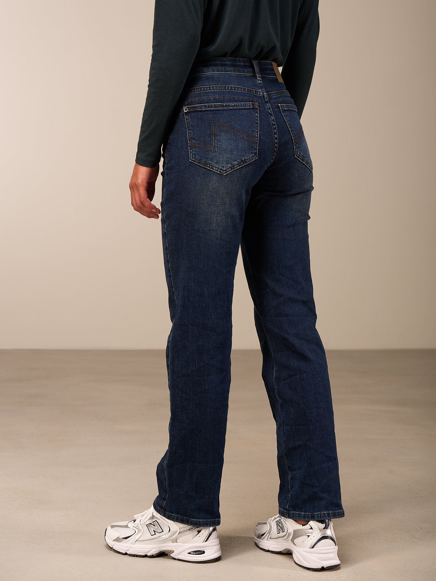 jean straight