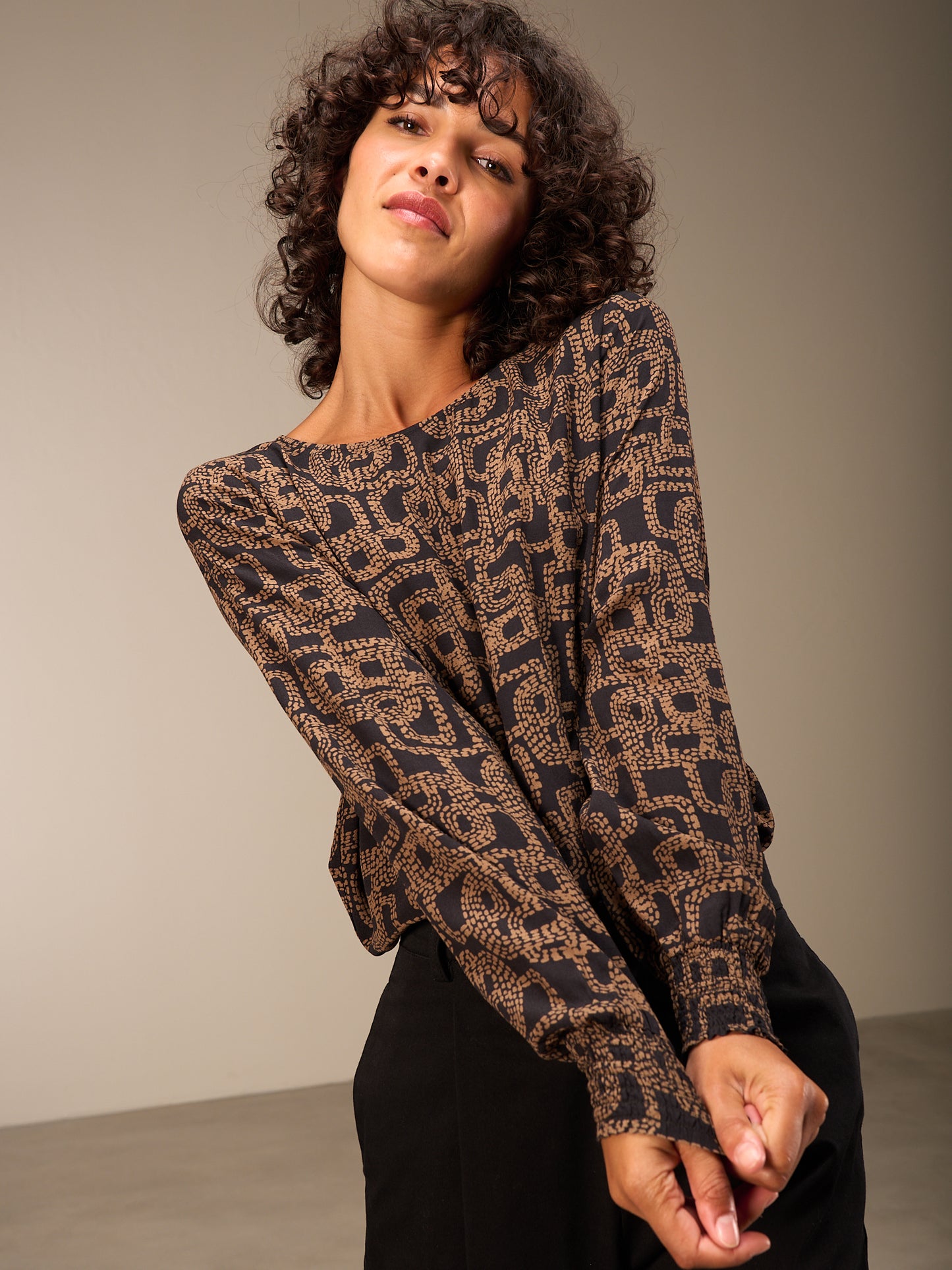 Bluse mit Rundhals