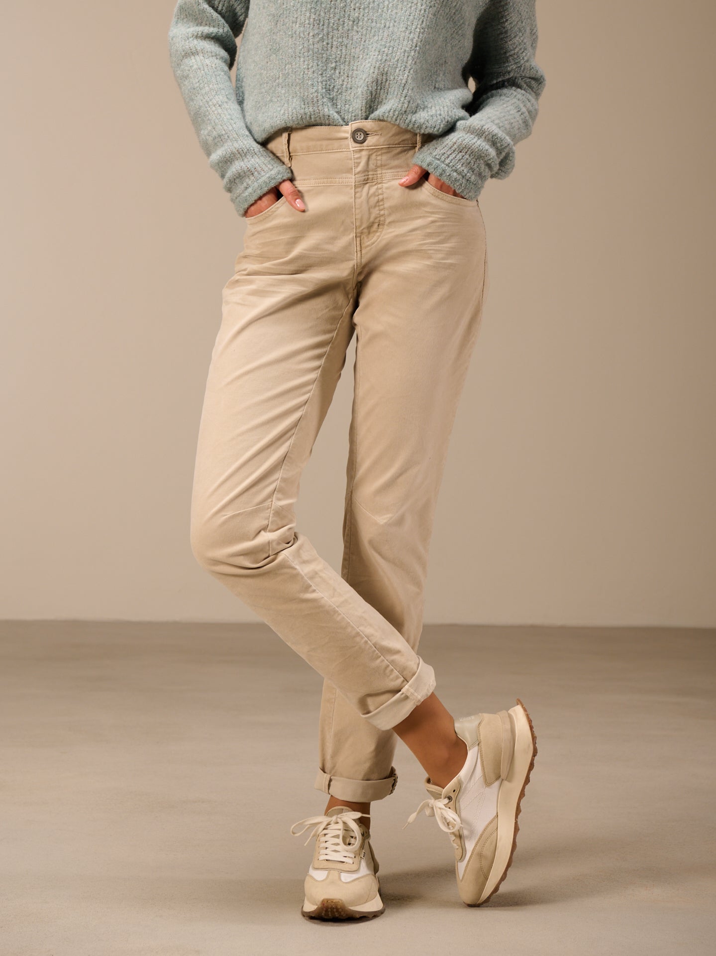 Pantaloni affusolati