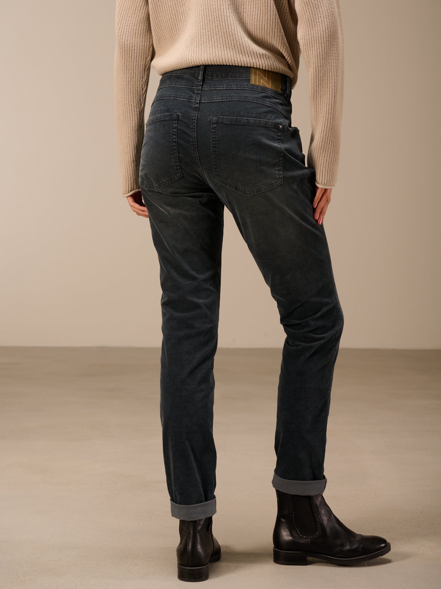 Pantaloni affusolati