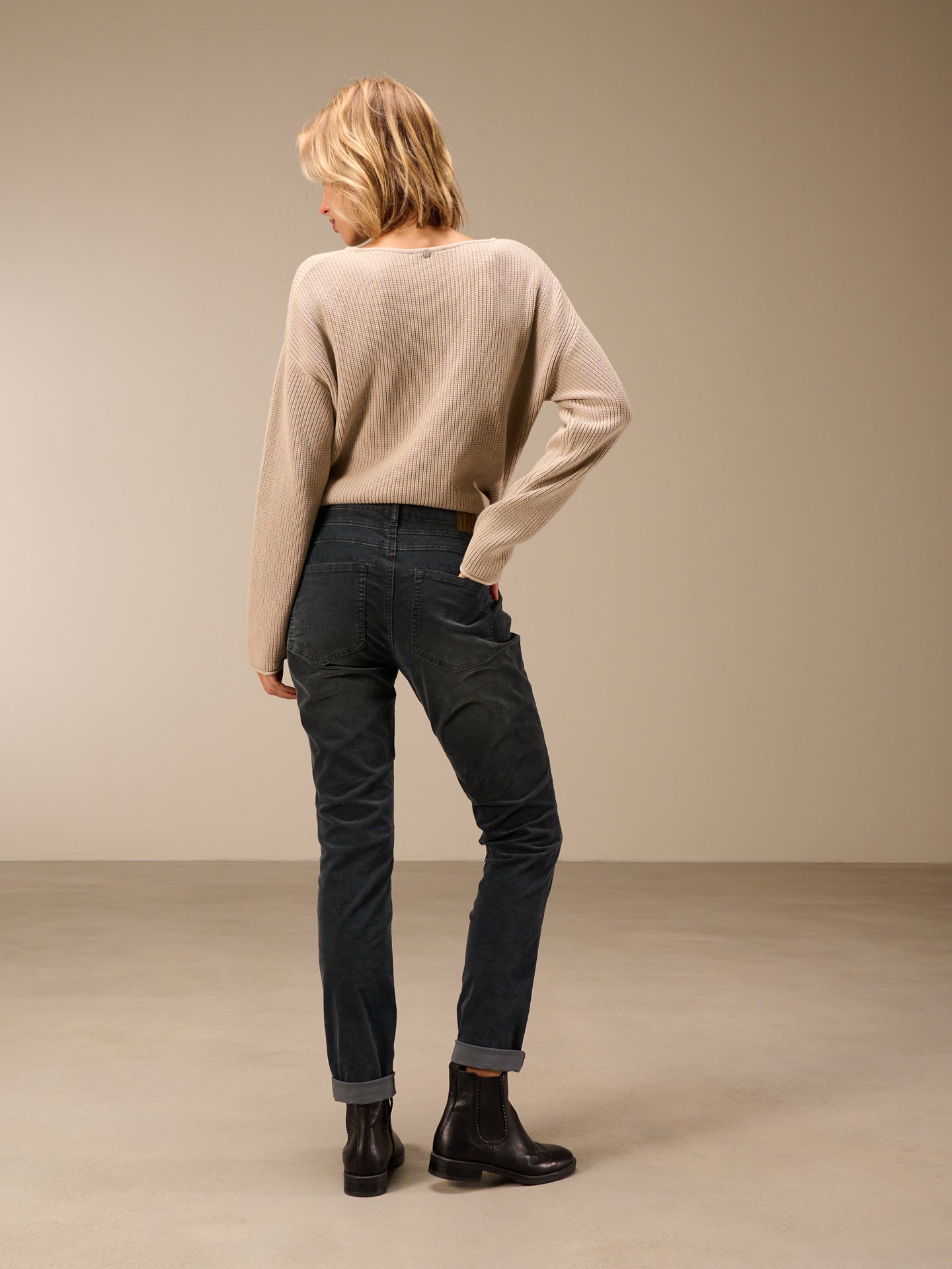 Pantaloni affusolati