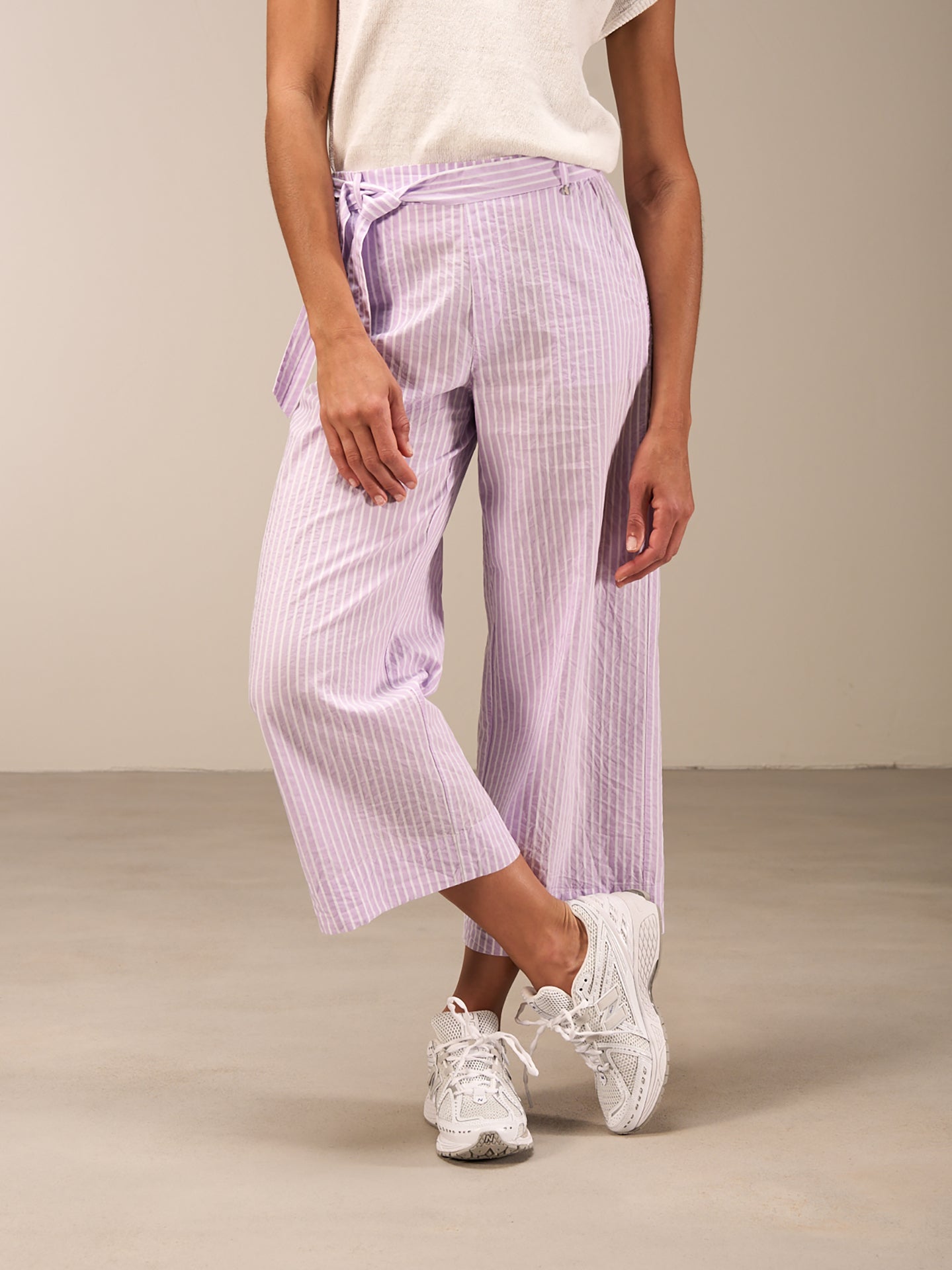 Pantaloni con cintura