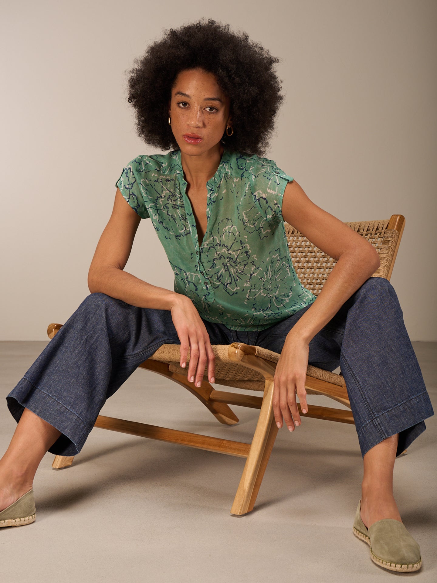 Blusa con scollo rotondo