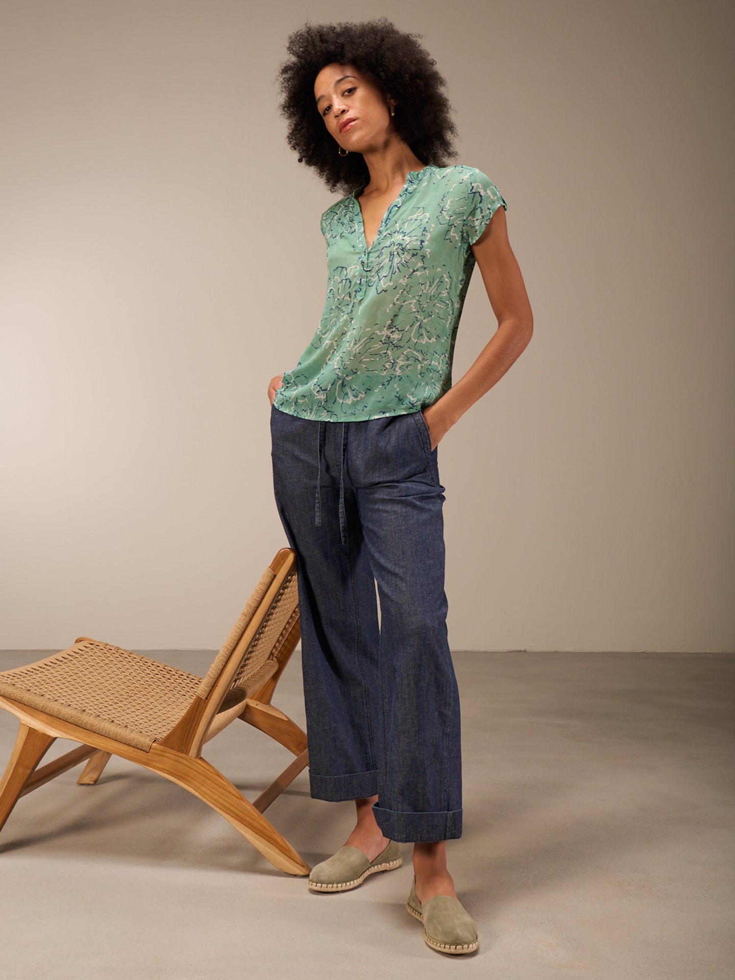 Blusa con scollo rotondo