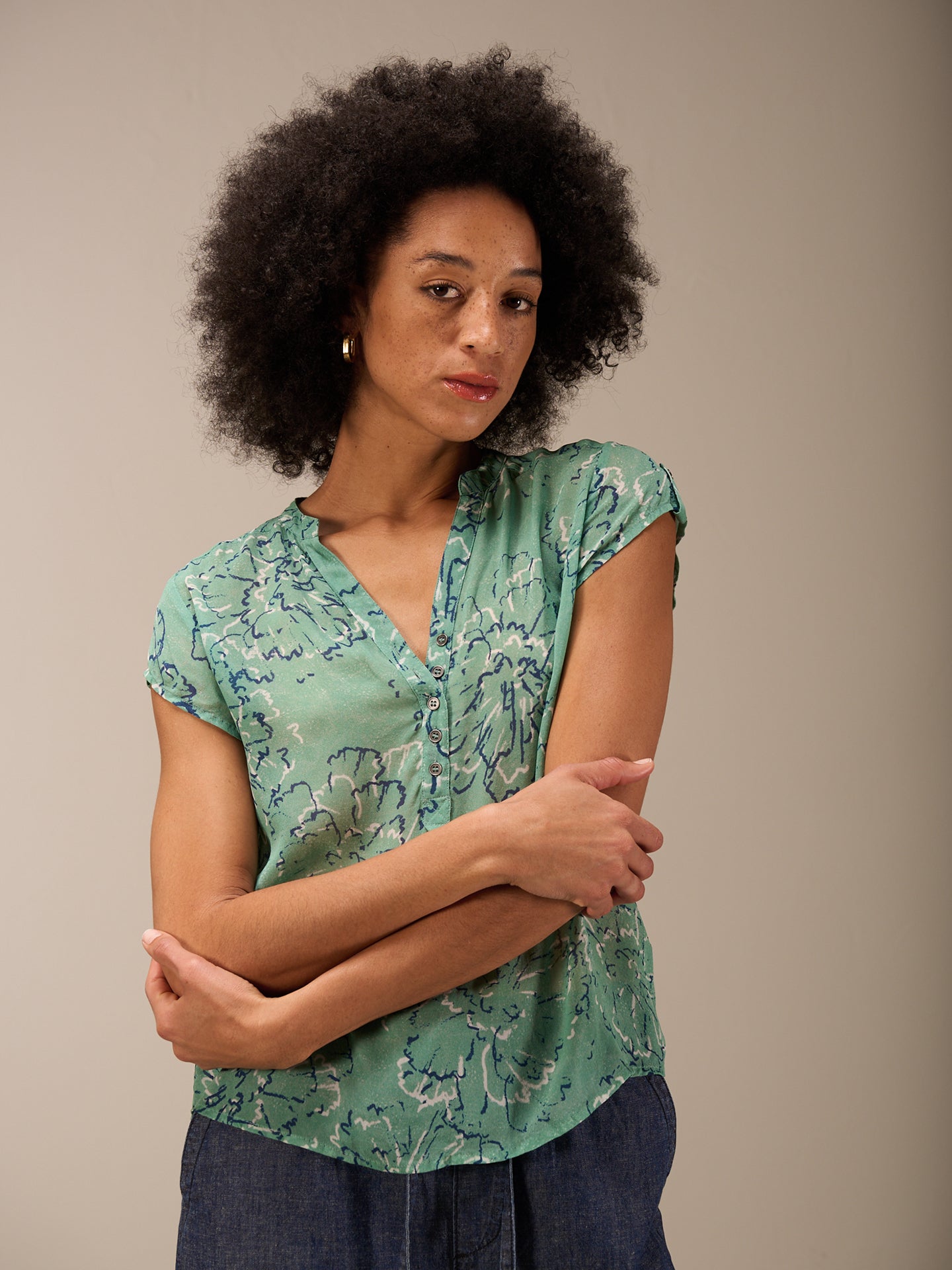 Blusa con scollo rotondo