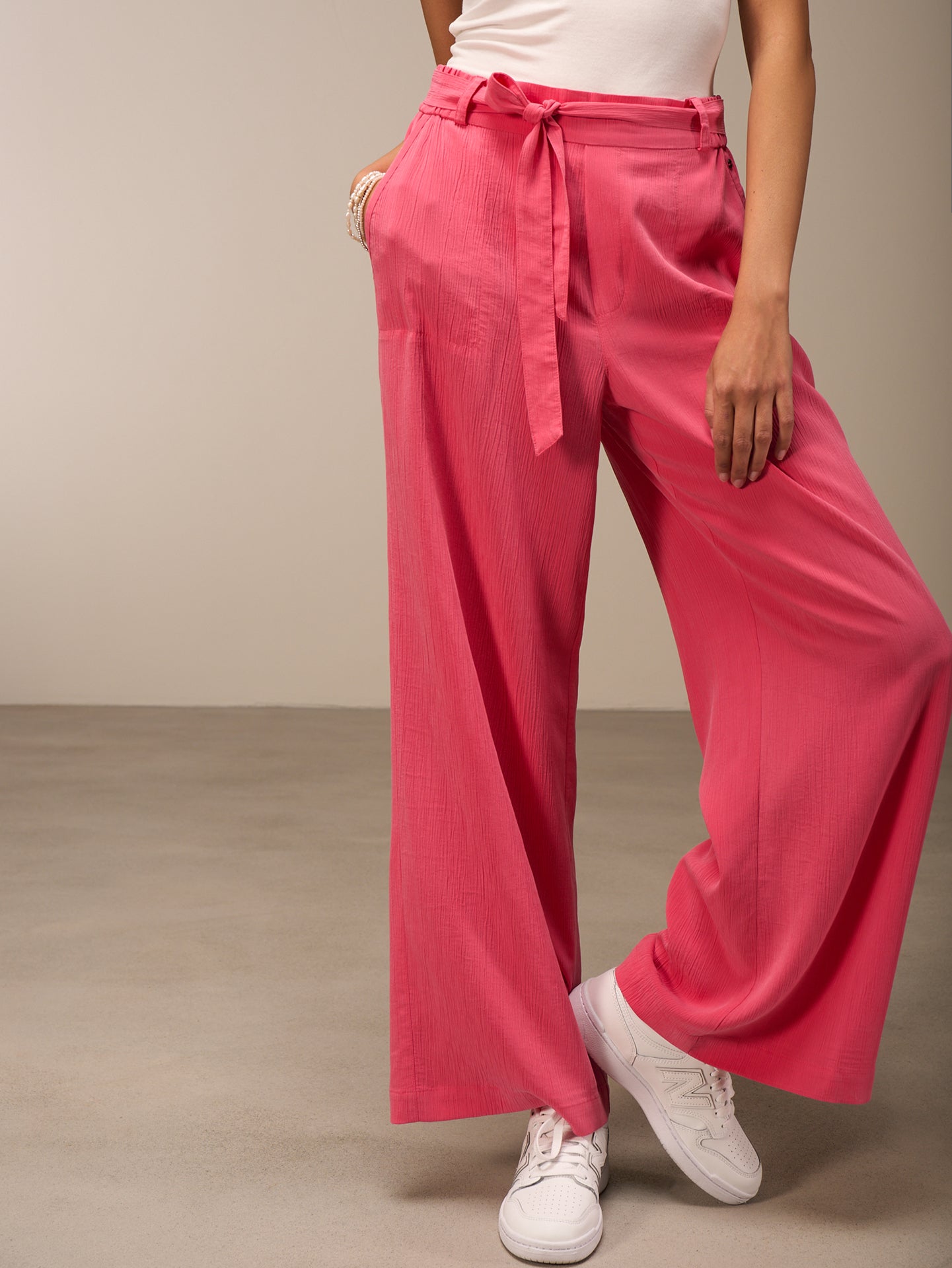 Hose mit Gürtel