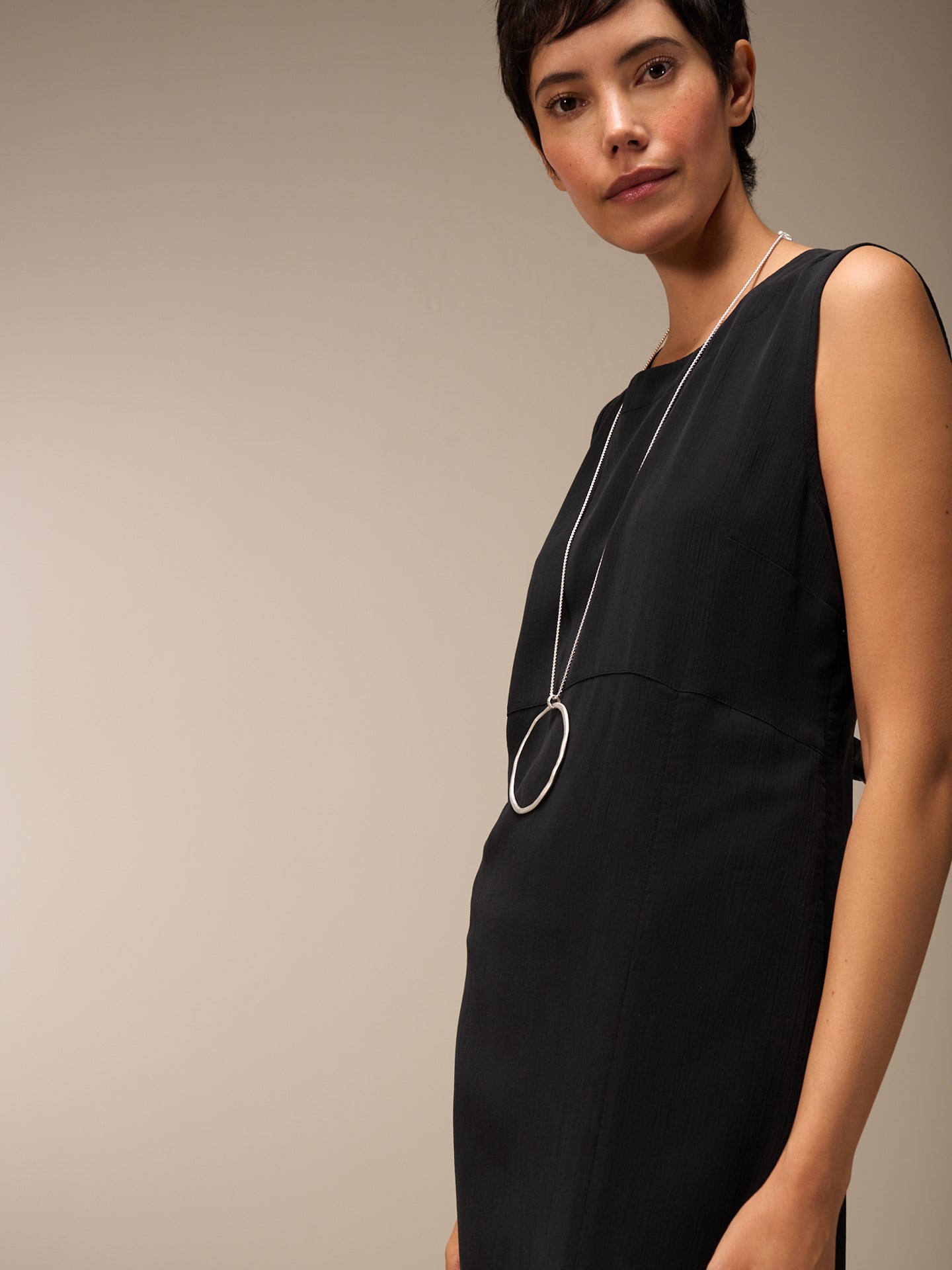 Kleid mit Rundhals