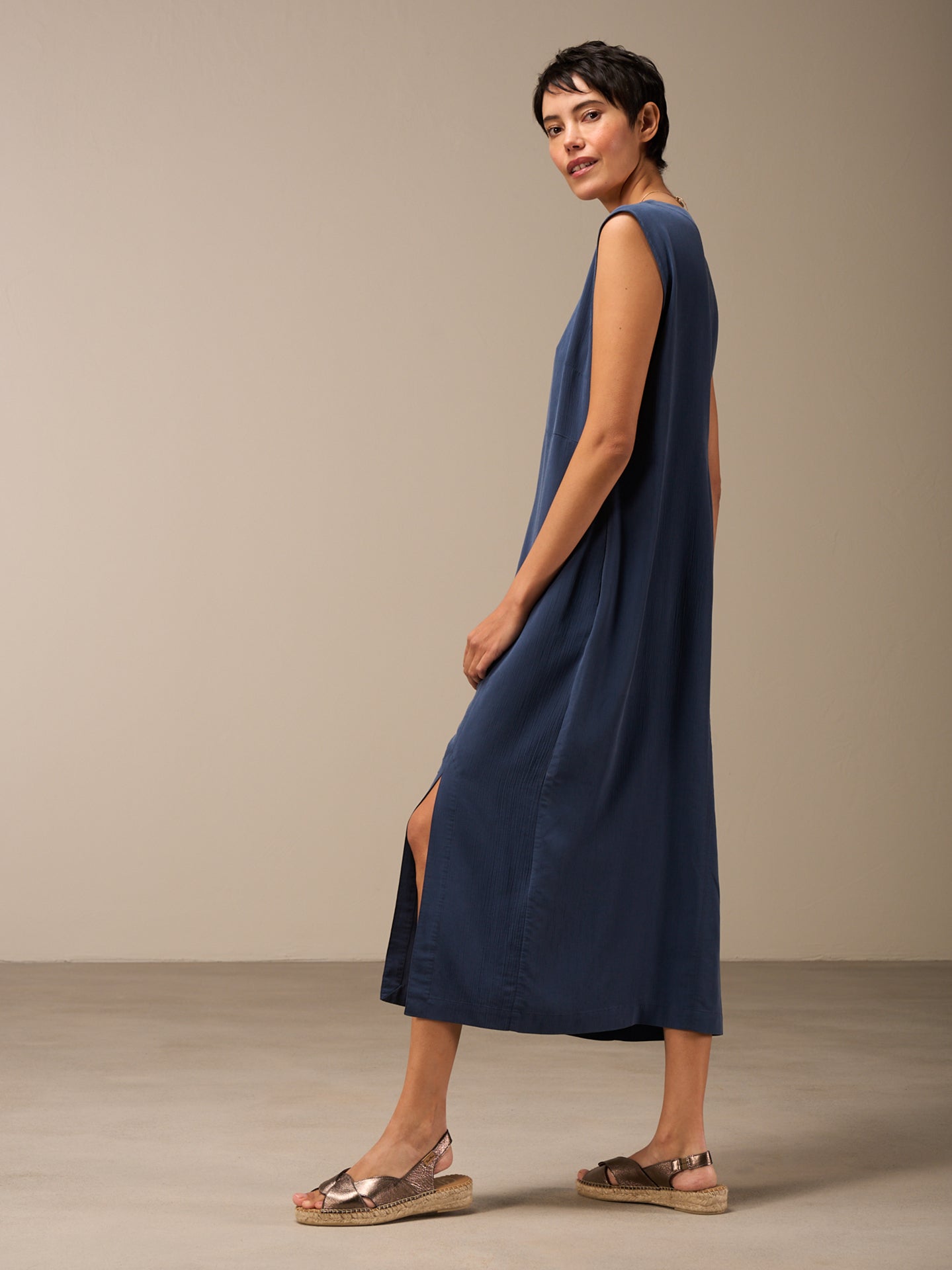 Kleid mit Rundhals