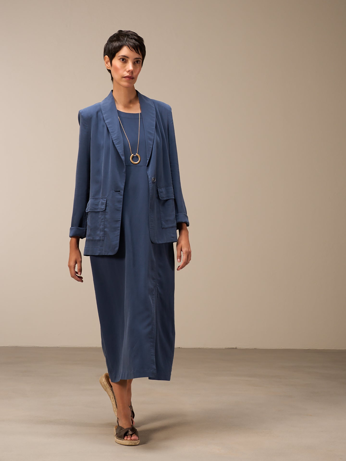 Kleid mit Rundhals