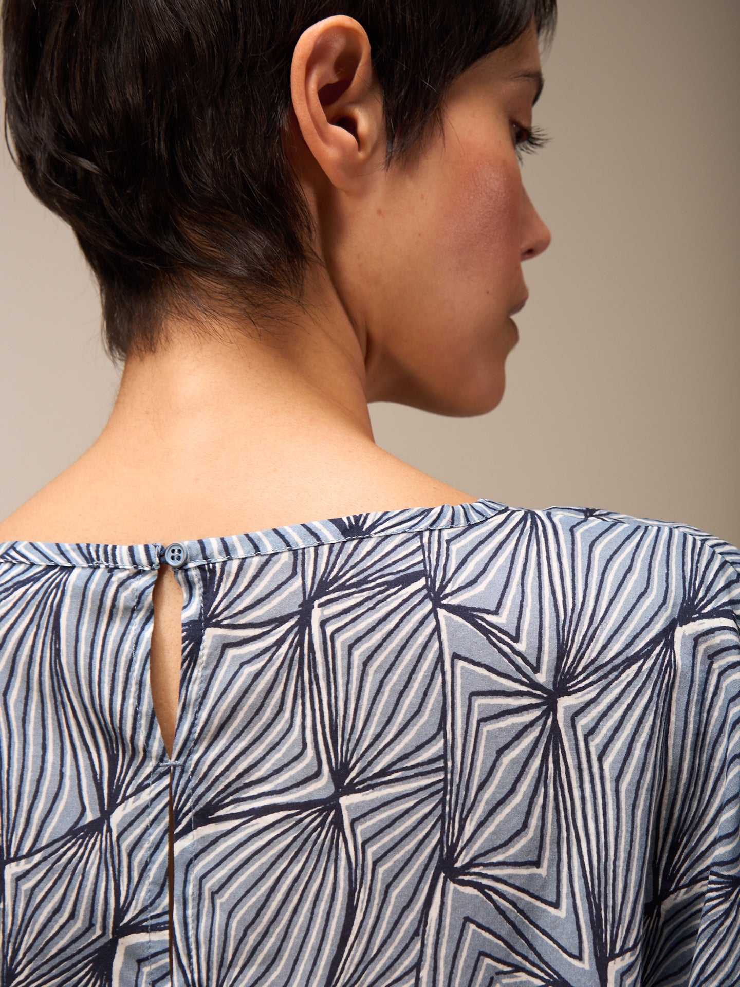 Bluse mit Rundhals