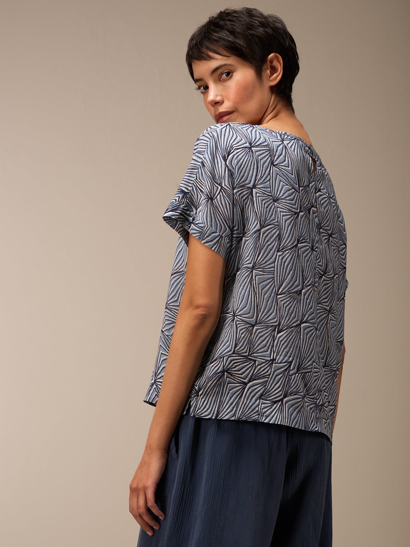 Bluse mit Rundhals