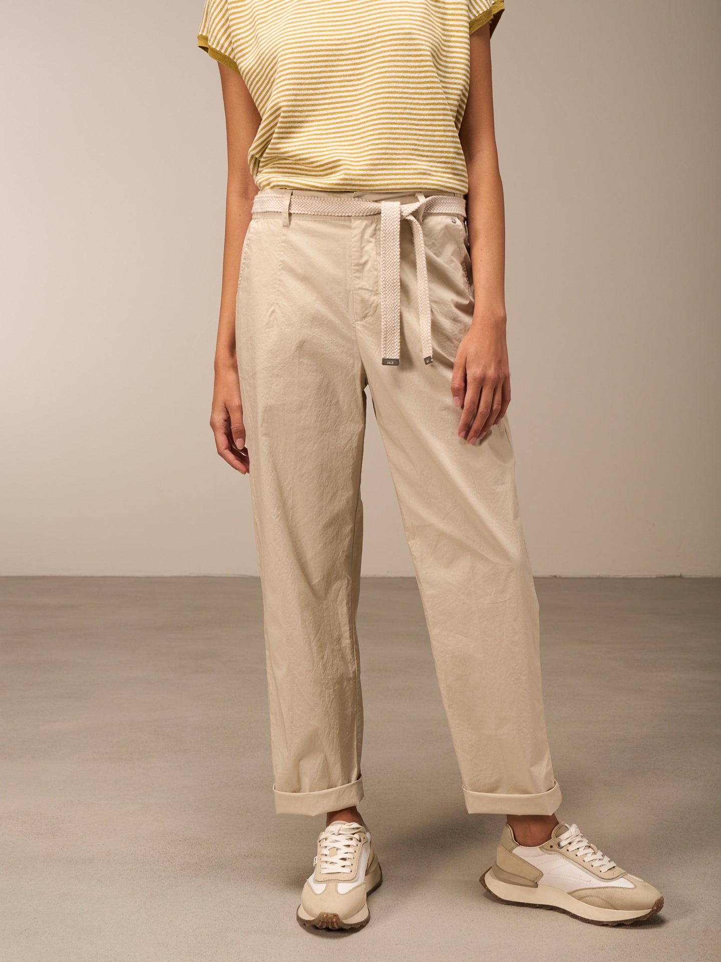 Pantaloni chino