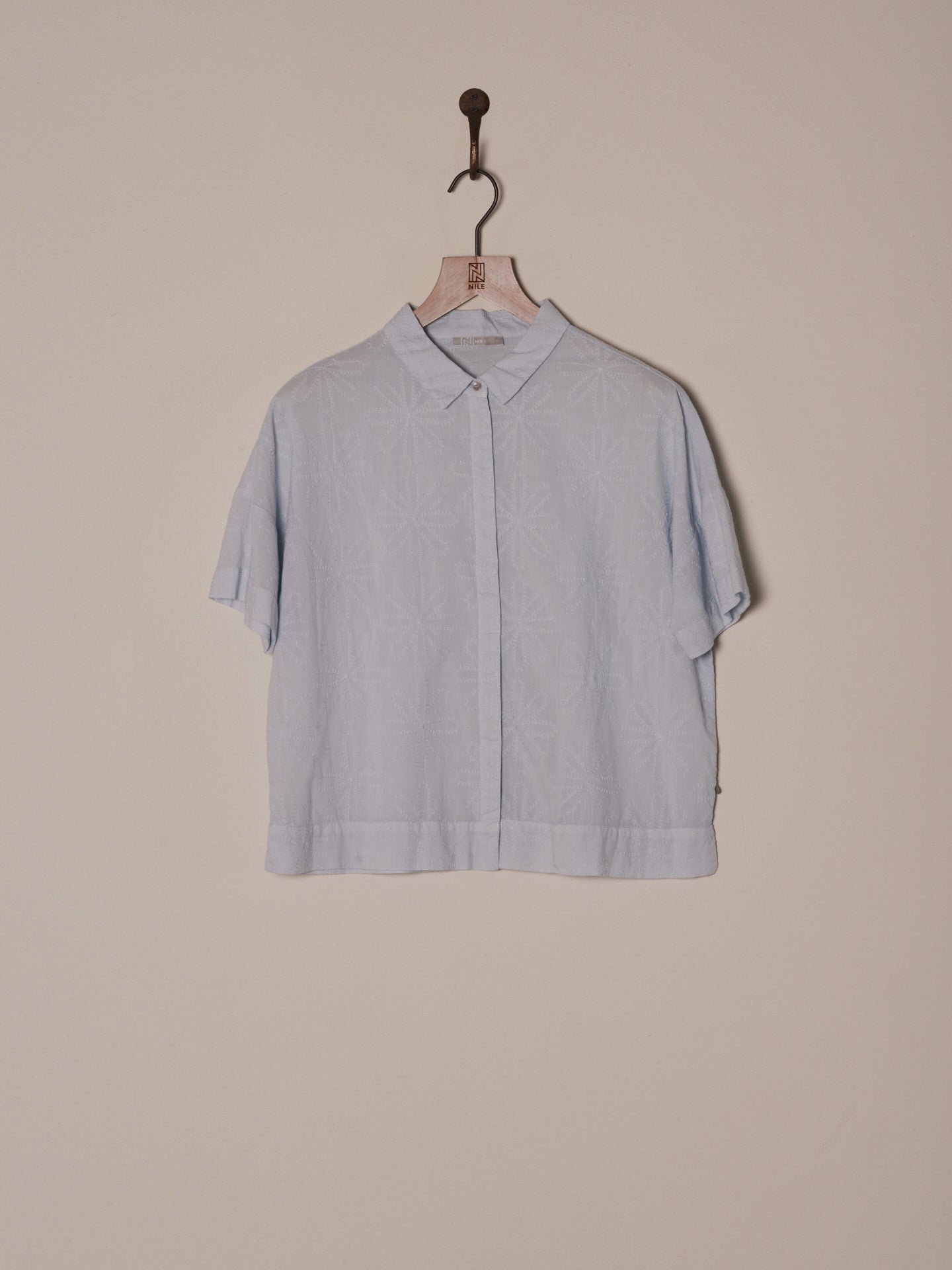 Bluse mit Stickerei