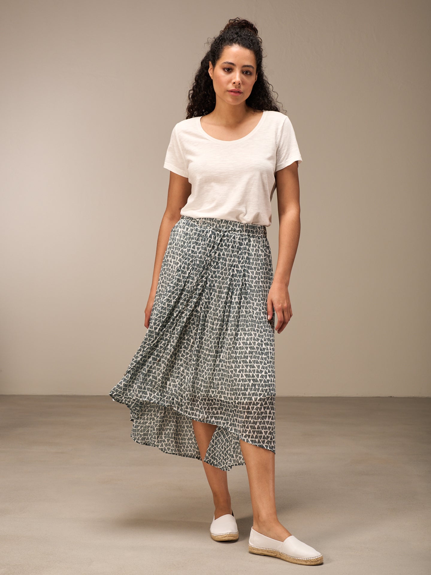 Short-sleeved shirt