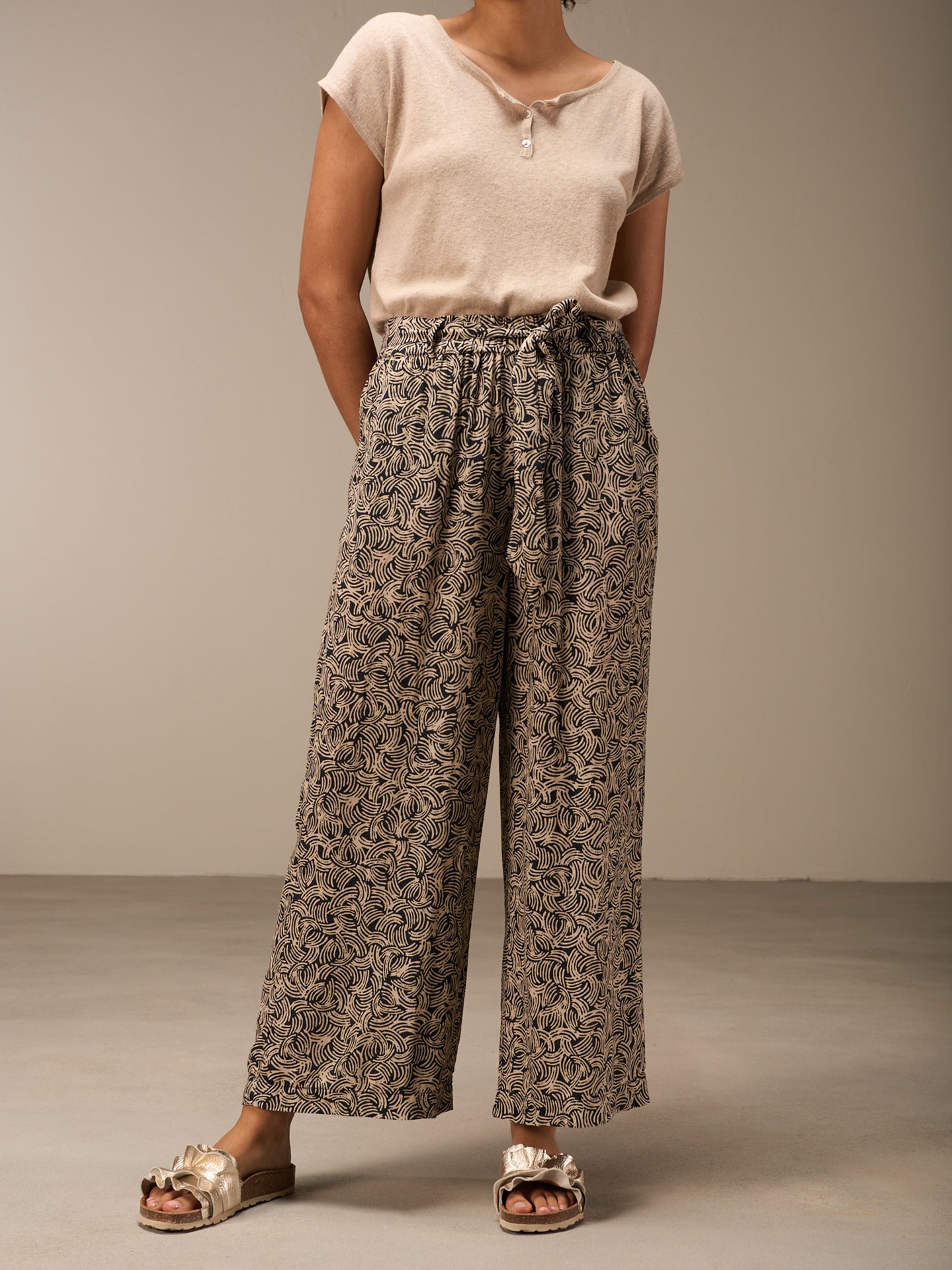 Pantaloni con stampa