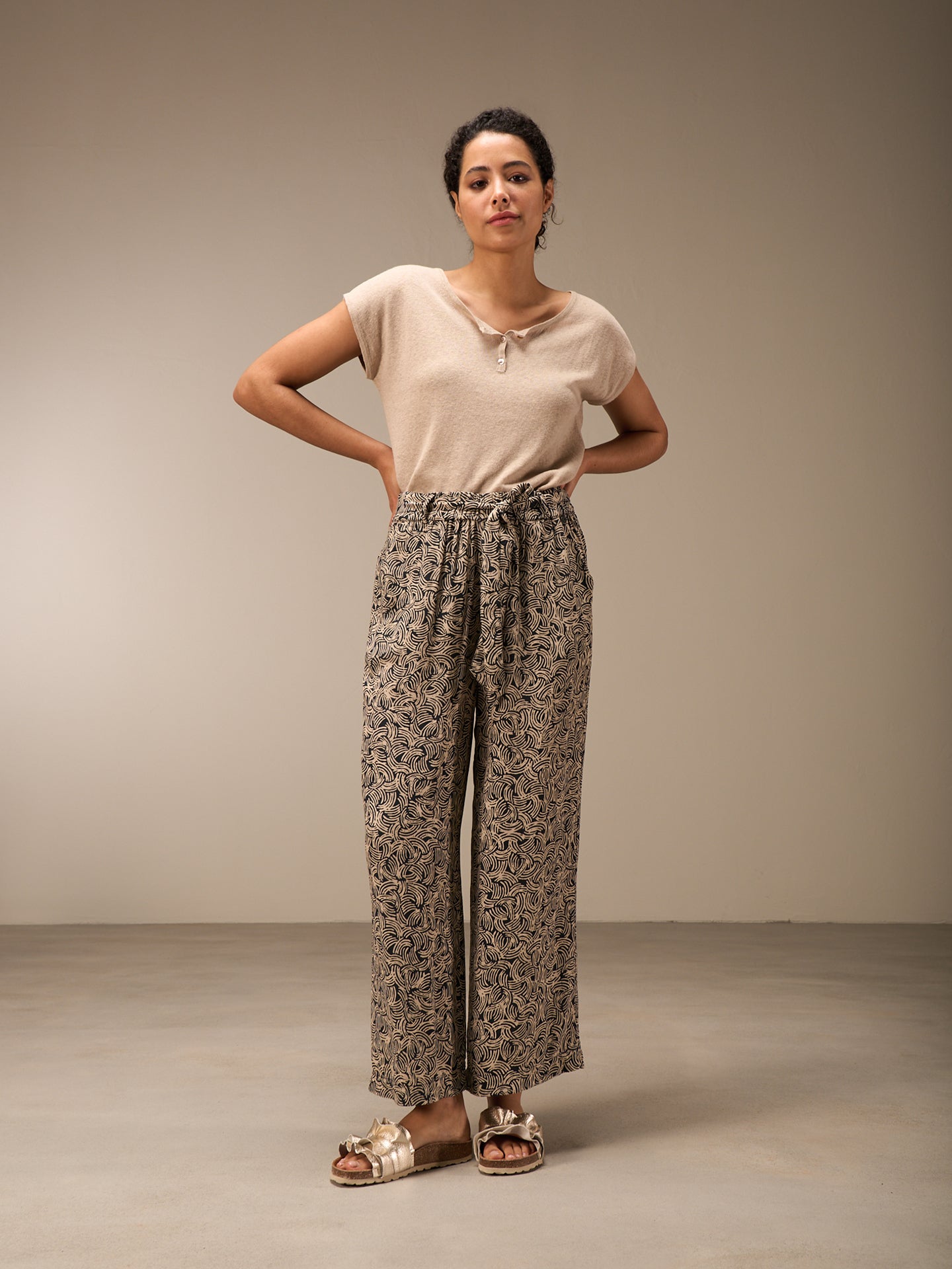 Pantaloni con stampa