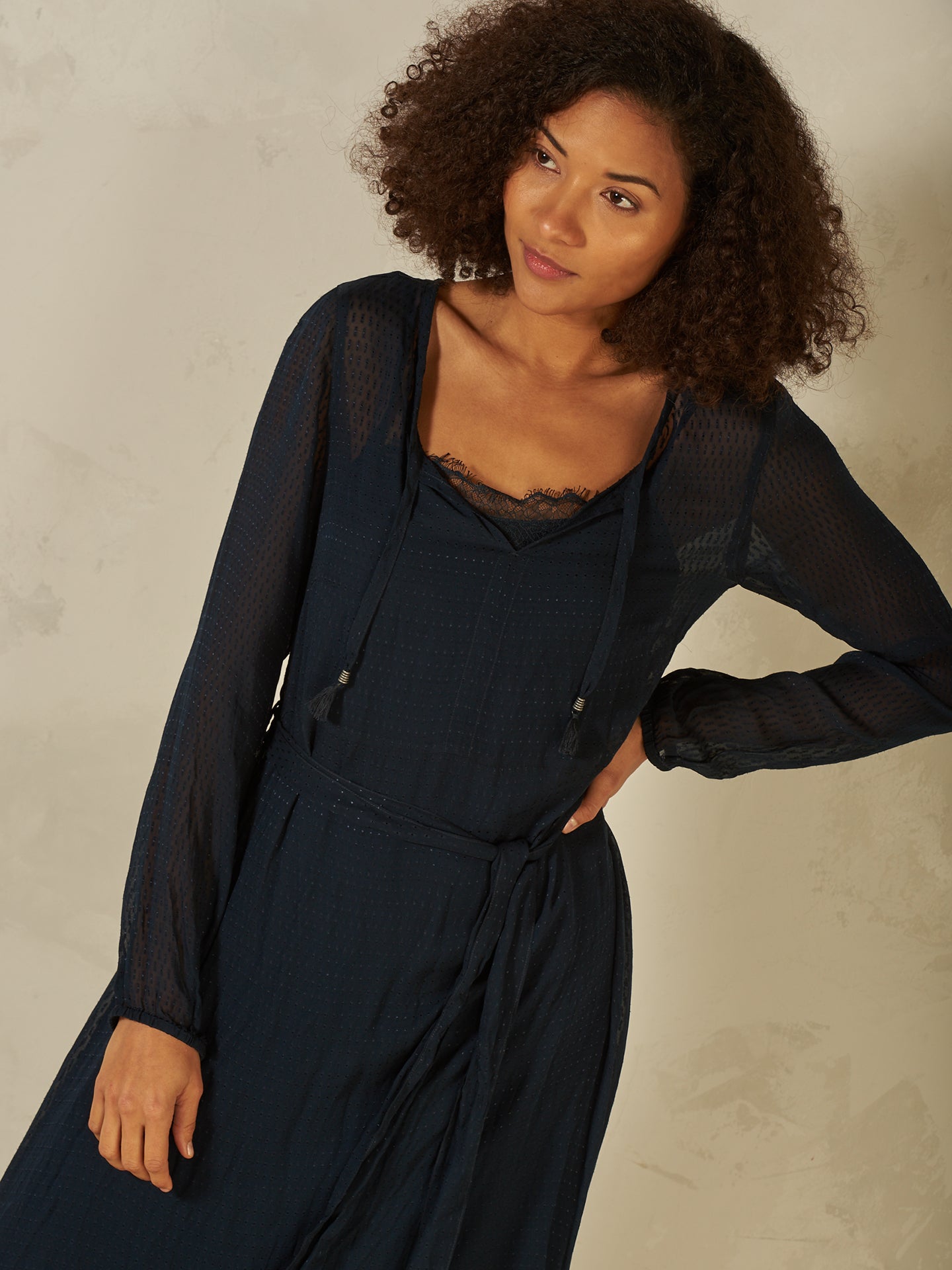 Kleid mit Volant
